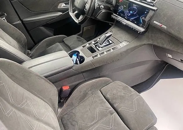 Zunanja slika - DS DS 7 Crossback - 1.6 225 HYPerformace Line+ E-TENSE4X4- FULL OPREMA - 10