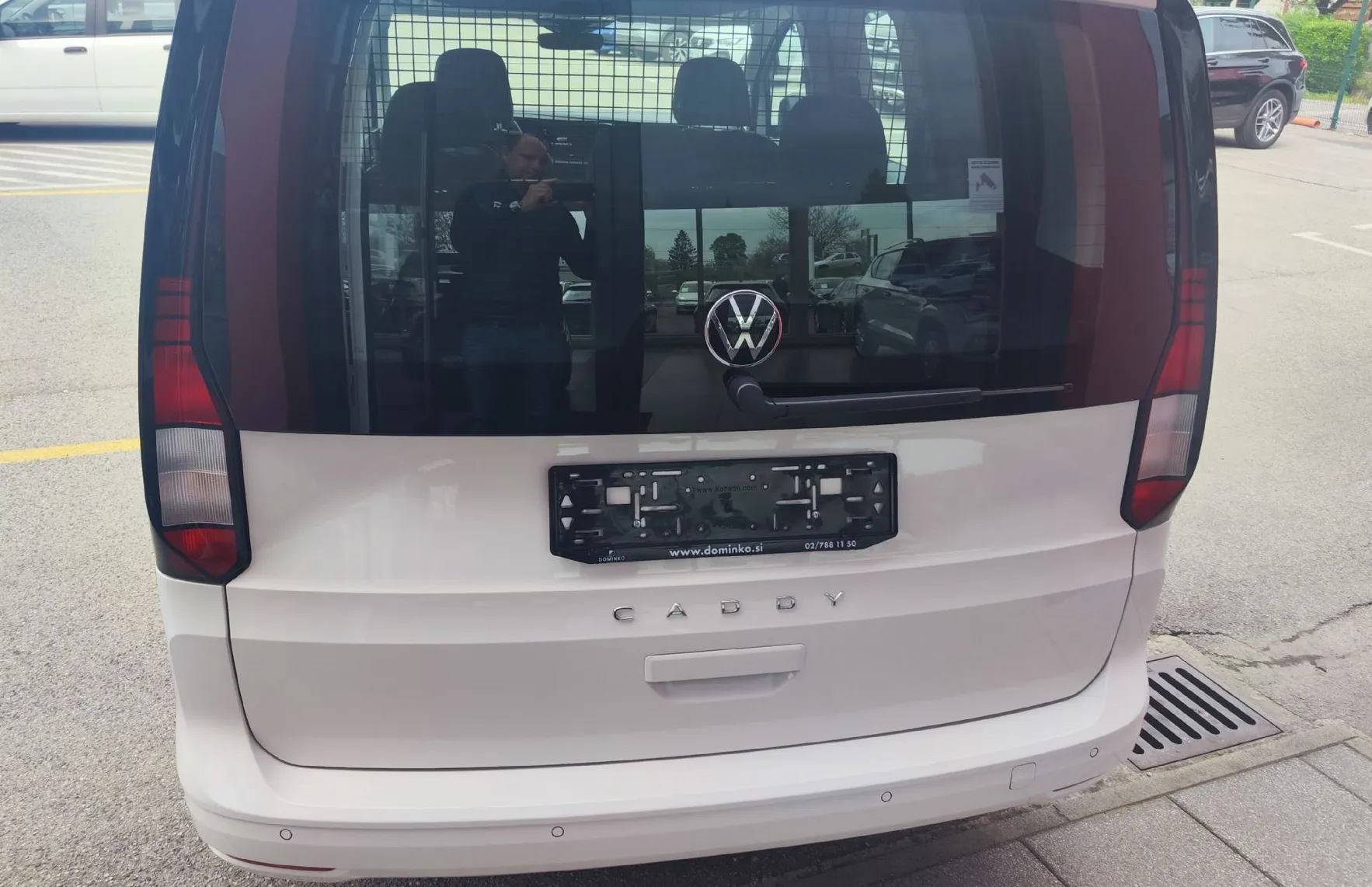 Zunanja slika - Volkswagen Caddy - 2.0 TDI KRPAN - 6