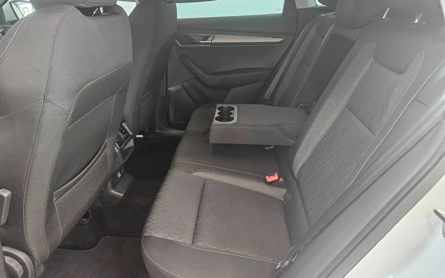 Notranja slika - Škoda Karoq - 1.5 TSI Style DSG - 9