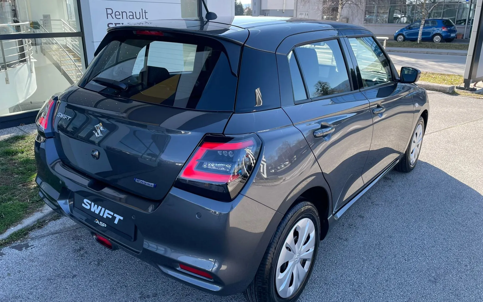 Zunanja slika - Suzuki Swift - 1.2 HIBRID COMFORT - 7