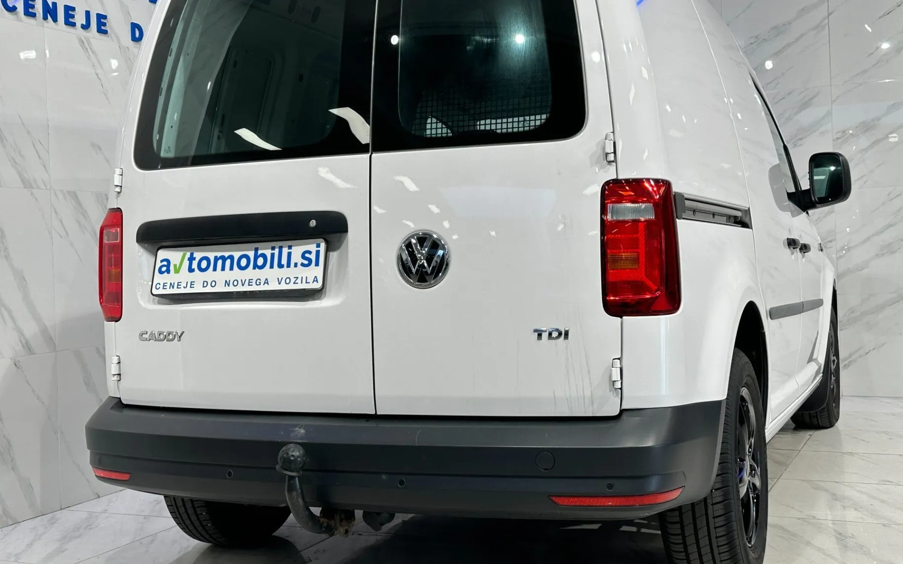 Zunanja slika - Volkswagen Caddy - 2.0 TDI - Slovensko poreklo - 1.Lastnik - 77.000km - 6