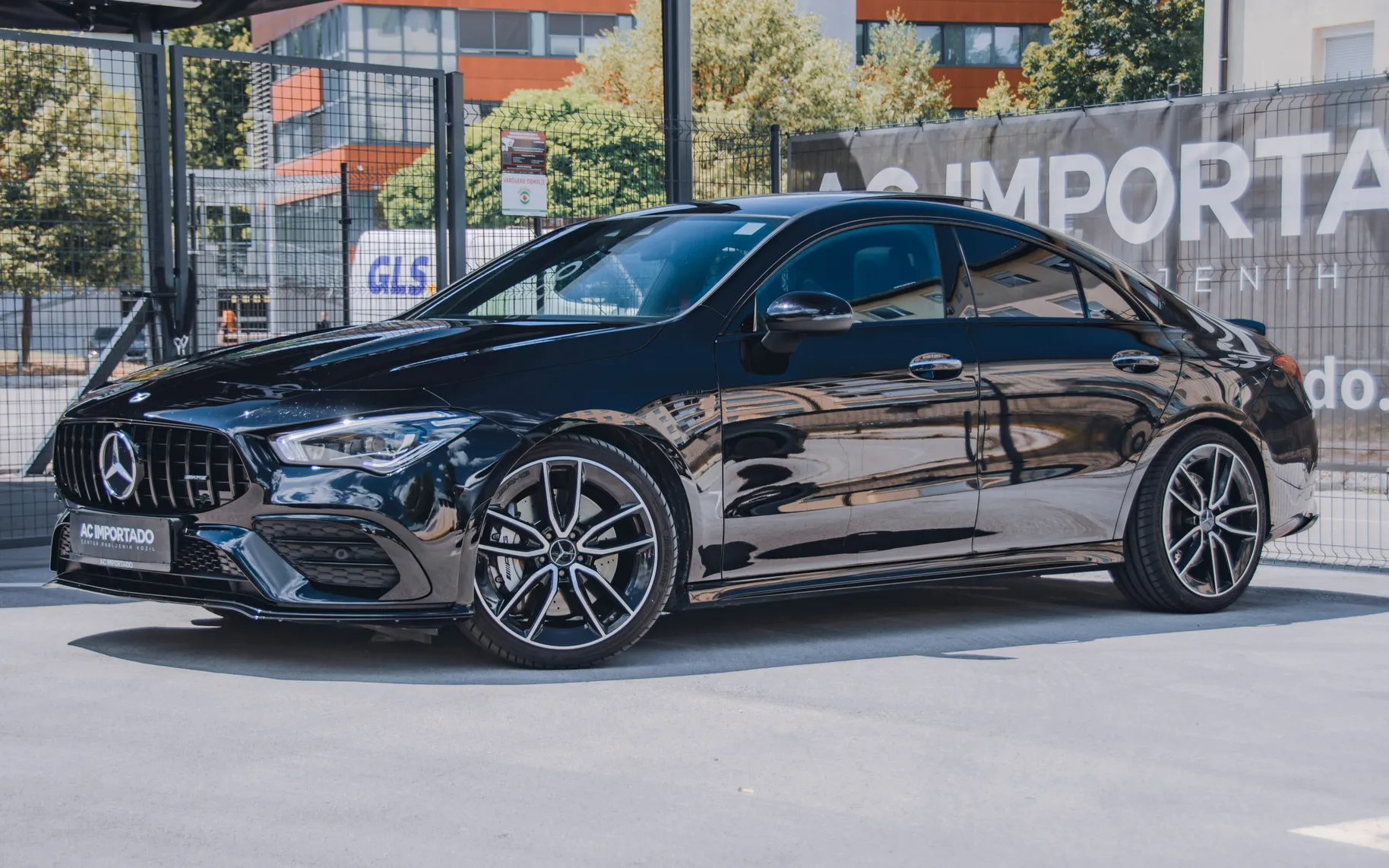 Zunanja slika - Mercedes-Benz CLA-Razred - CLA 35 AMG 4MATIC Akrapovič-NIGHT-ACC-SLOVENSKI - 2