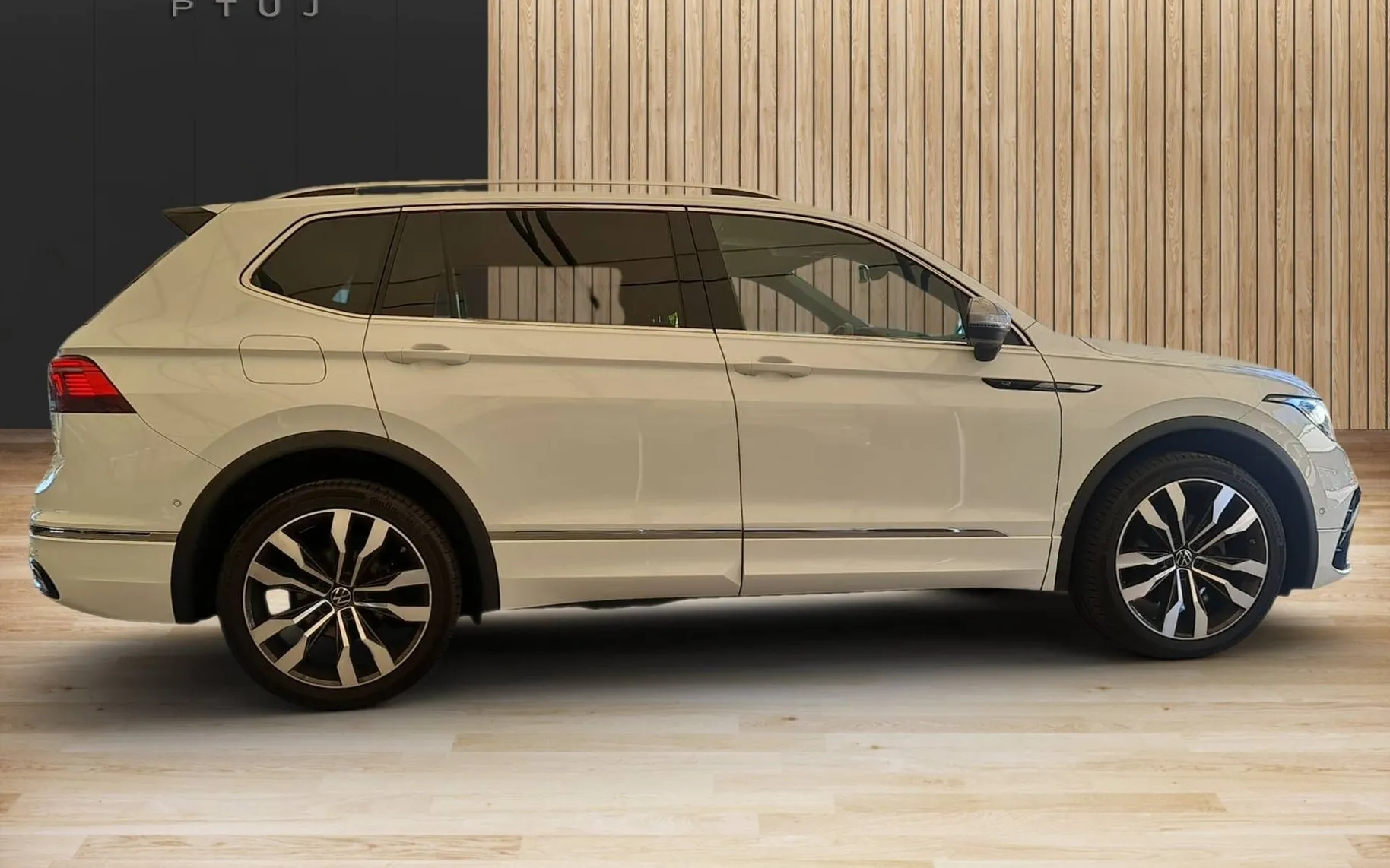 Notranja slika - Volkswagen Tiguan Allspace - 4motion 2.0 TDI R-Line DSG Matrix.virtual.Harm. - 8