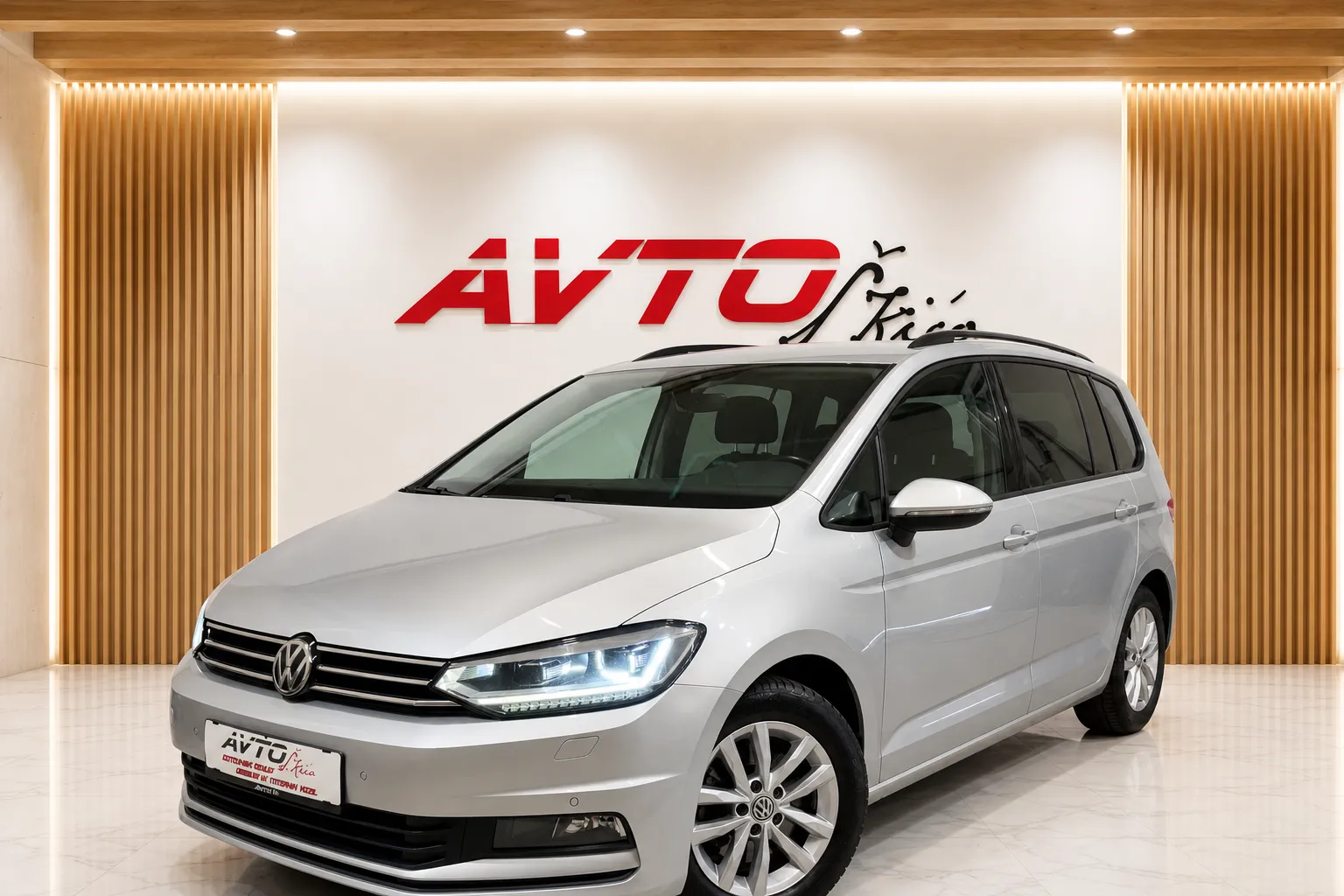 Zunanja slika - VW Touran - 2.0 TDI-DSG-FULL LED-ACC-H-LINE-MASAŽA-NAVI-PDC... - 1