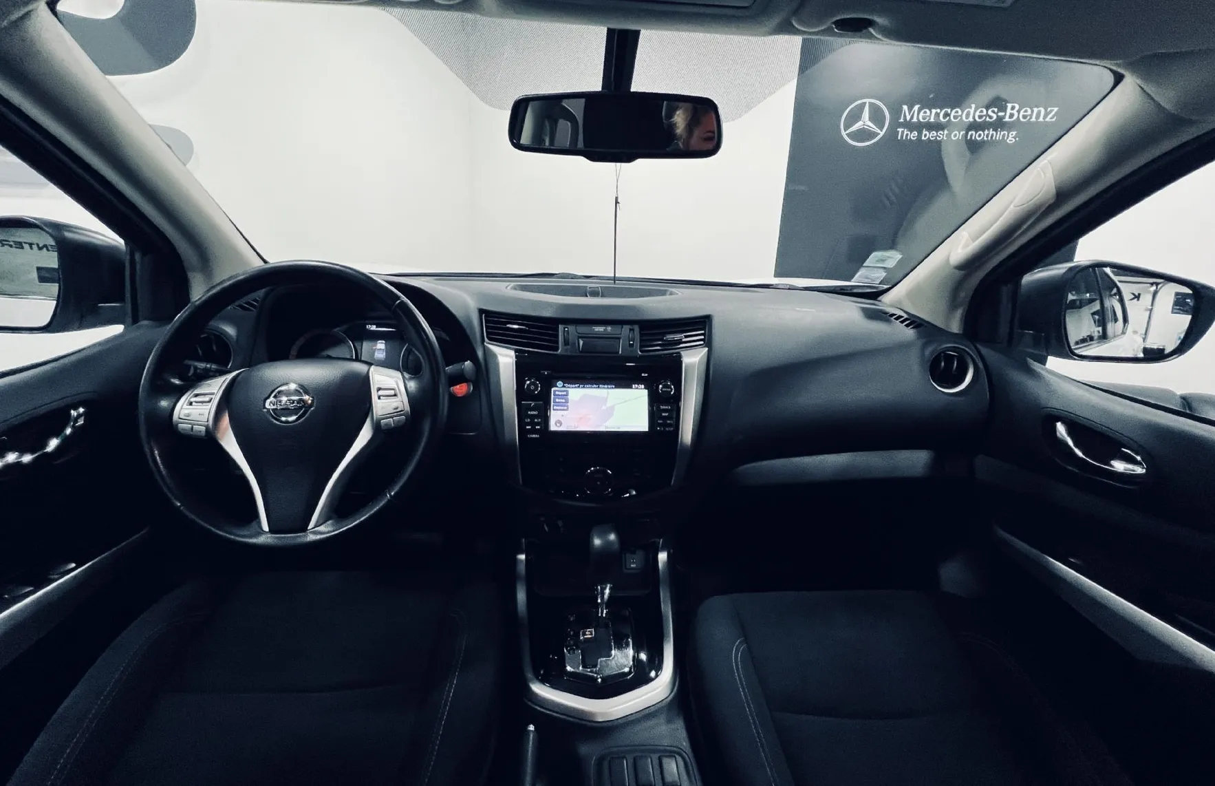 Zunanja slika - Nissan Navara - 2.3DCI 4x4 KAMERA-NAVI-1.LASTNIK - 7