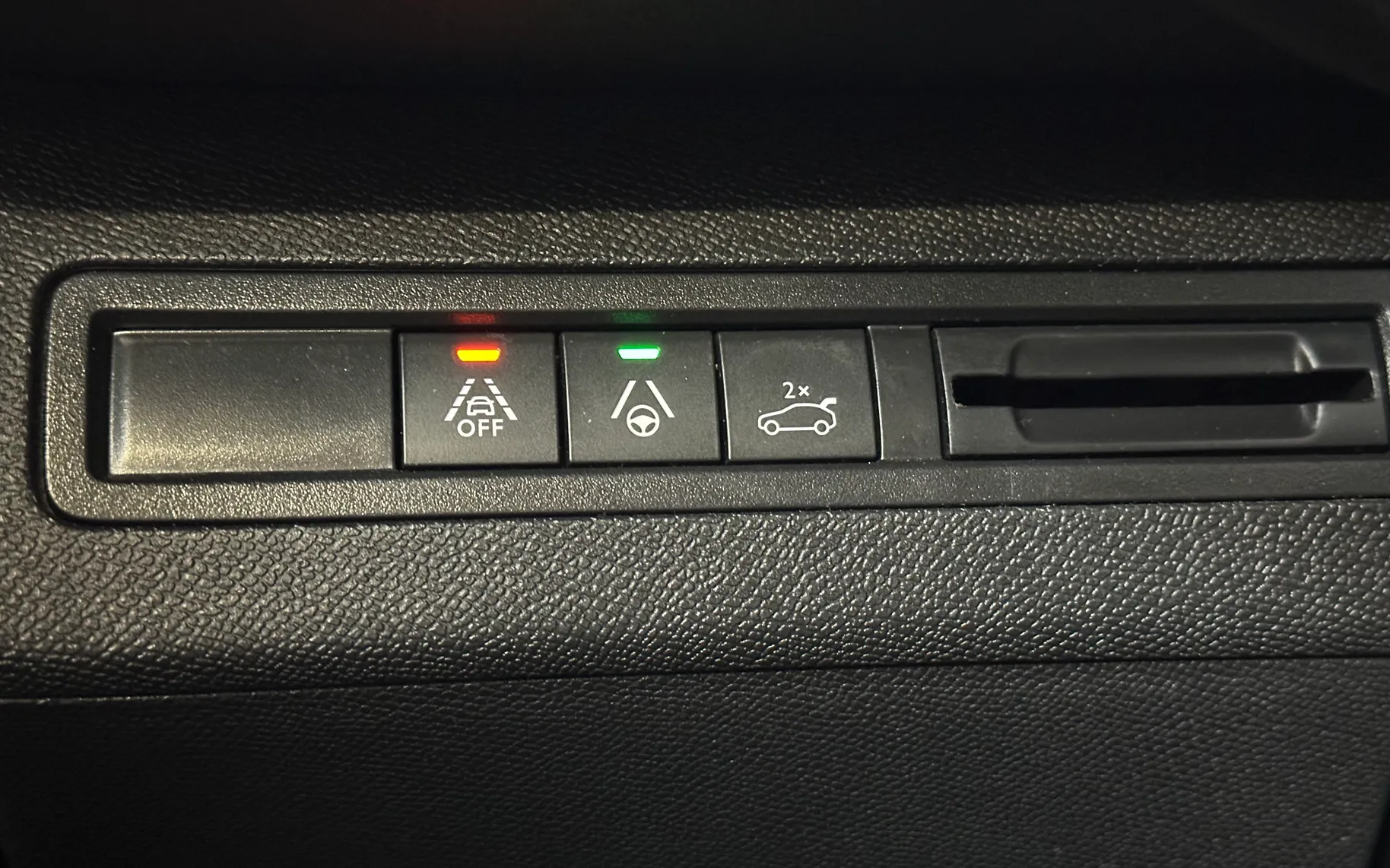 Zunanja slika - Peugeot 3008 - 1.5BlueHDi aut.GT Pan.|Night vision|+5 LET JAMSTVA - 18