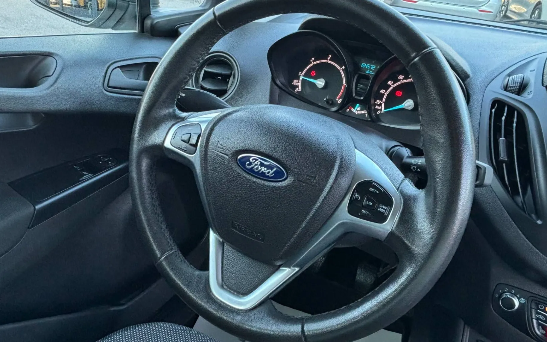 Zunanja slika - Ford Tourneo - Courier 1.5 Tdci KAMERA-NAVI-LEASING-LEANPAY... - 16