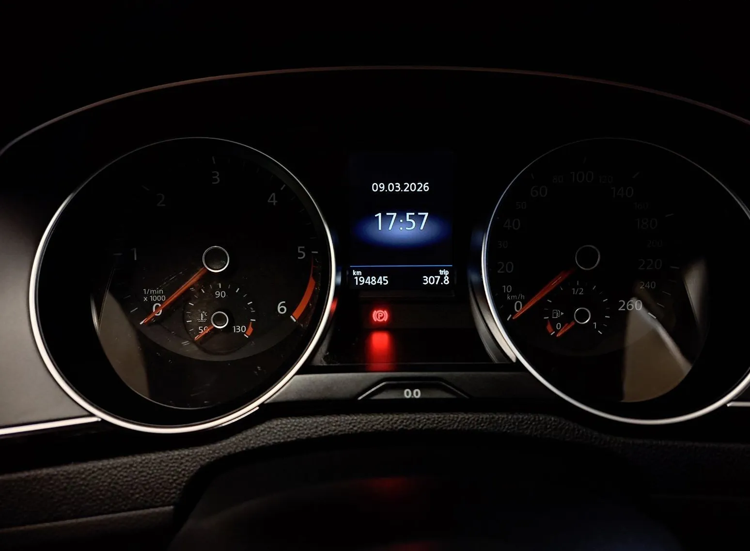 Zunanja slika - VW Passat - Variant 2.0 TDI BMT DSG Z ENOLETNIM JAMSTVOM - 16
