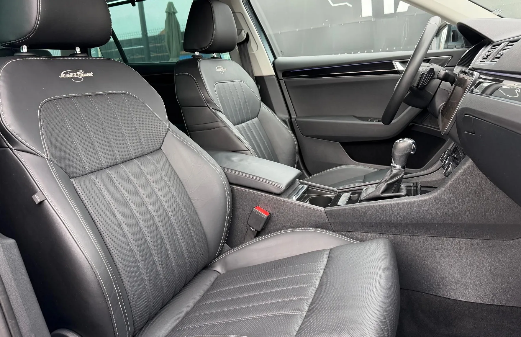 Zunanja slika - Škoda Superb - 2.0 TDI-DSG L K CRYSTAL-VIRTUAL-MRT.KOTI-USNJE-SLO - 15