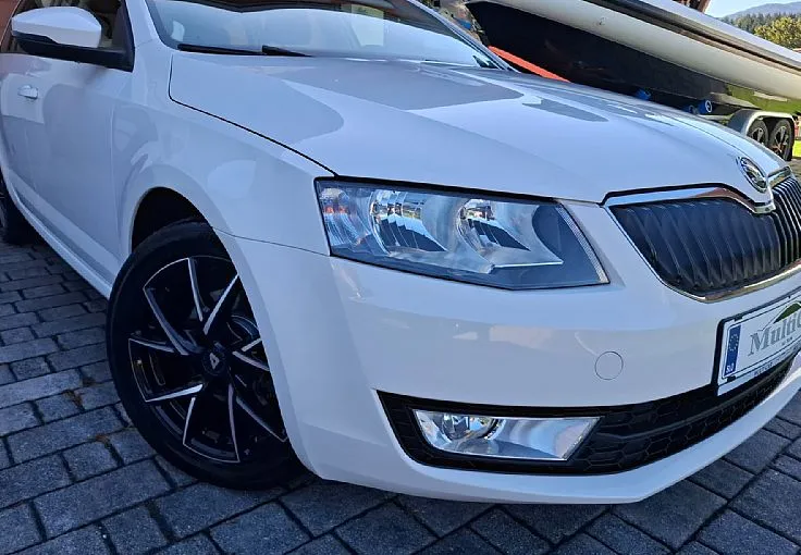 Zunanja slika - Škoda Octavia - Combi 1.6 TDI GreenLine - 2