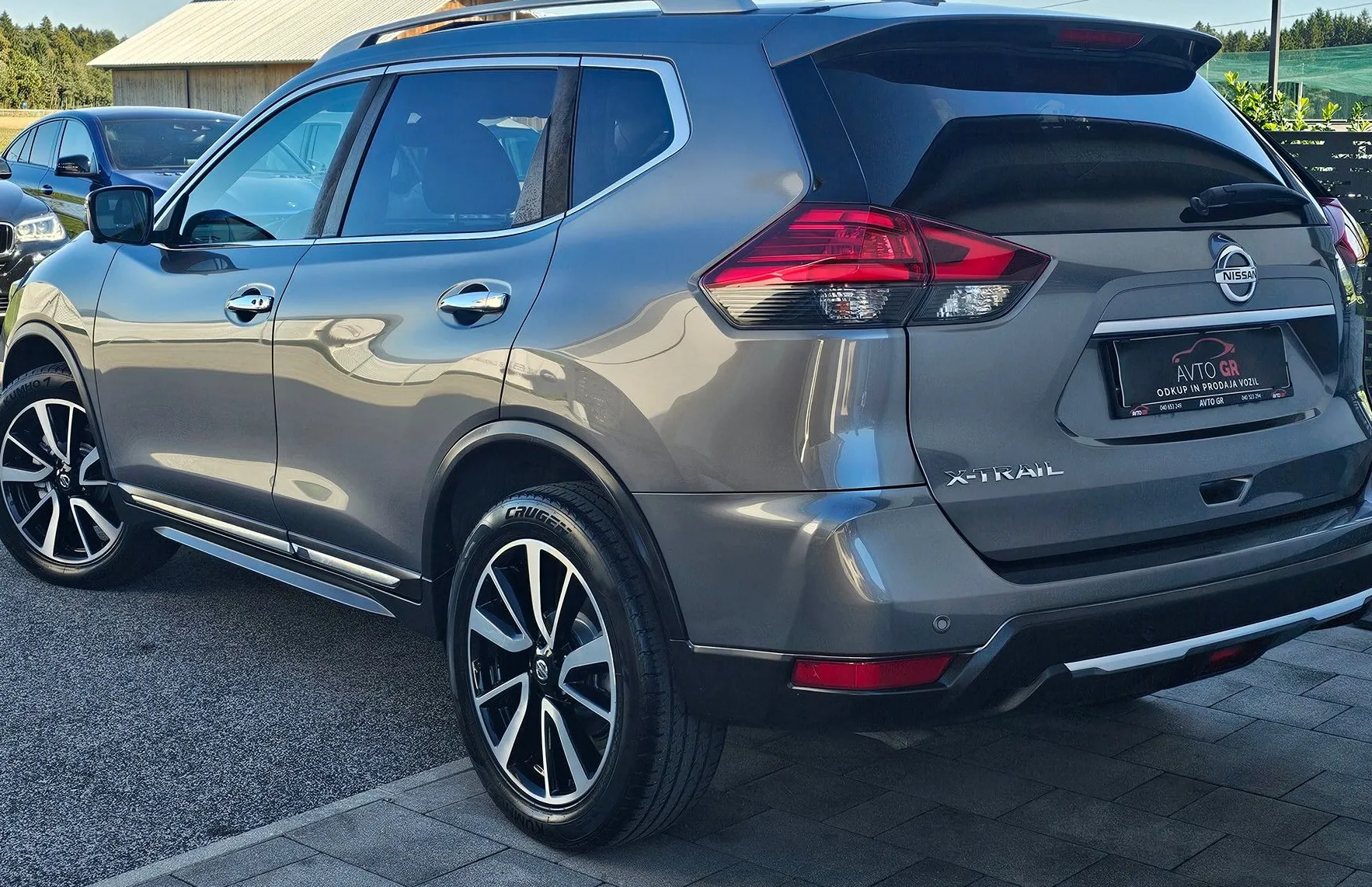 Zunanja slika - Nissan X-Trail - 4WD 1.7 dCi Tekna X-Tronic- LED-PANO-GR.SED.-1.LAS - 12