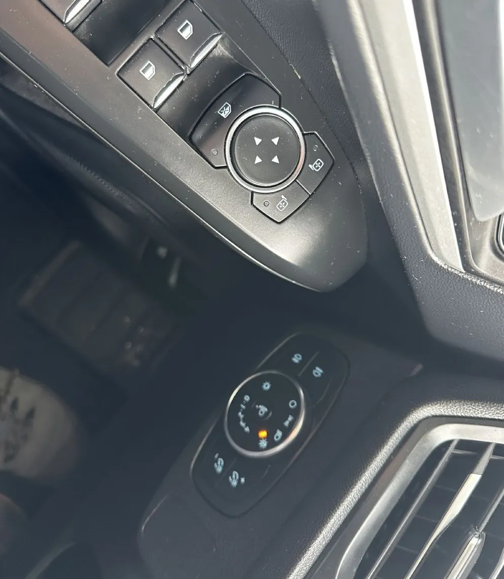 Zunanja slika - Ford Focus - Connect 1.5 EcoBlue 88KW.NEMŠKI+4GUME.KAMERA.LED - 11