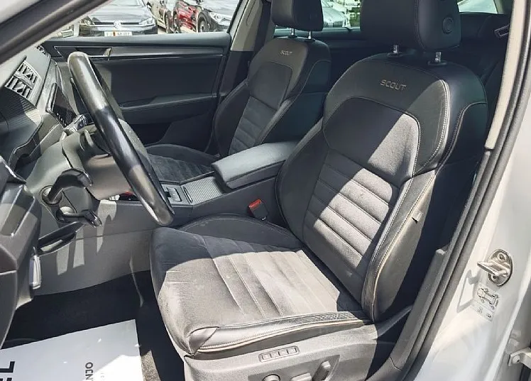 Zunanja slika - Škoda Superb - 2.0 TDI Scout Combi - LED LUČI - AKTIVNI TEMPOMAT - 7
