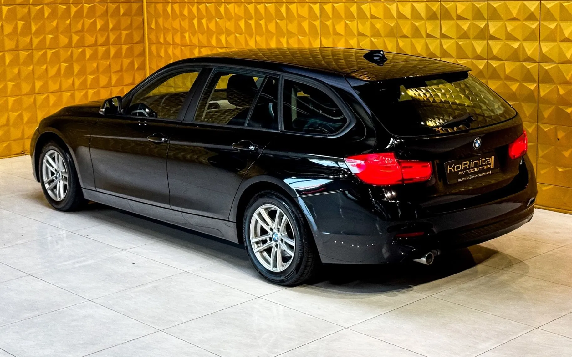 Notranja slika - BMW serija 3 Touring: - 318d AUT.-LED-GRETJE-NAVI-TEMP-EL PRTLJAZNIK - 8
