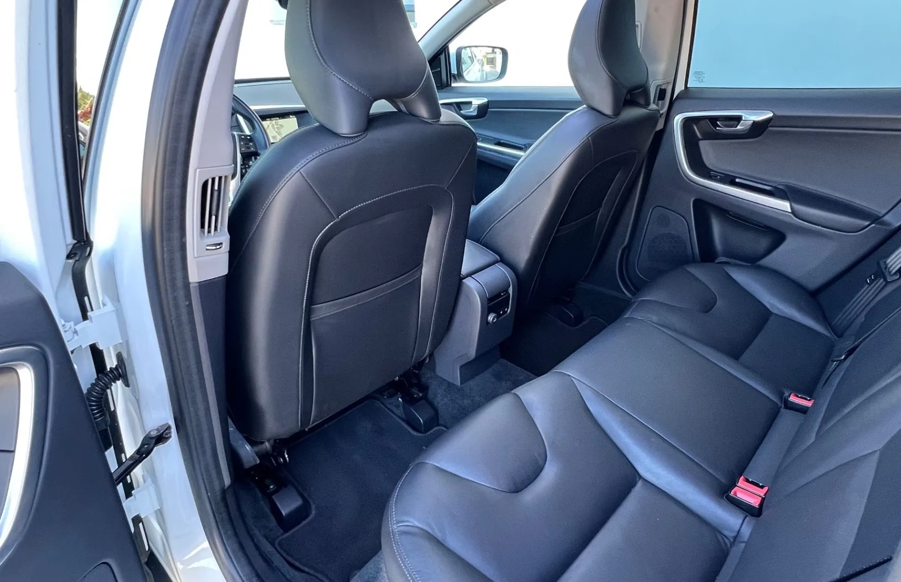 Zunanja slika - Volvo XC60 - T5 Summum Geartronic+1.LAST+NAVI+XENON - 18