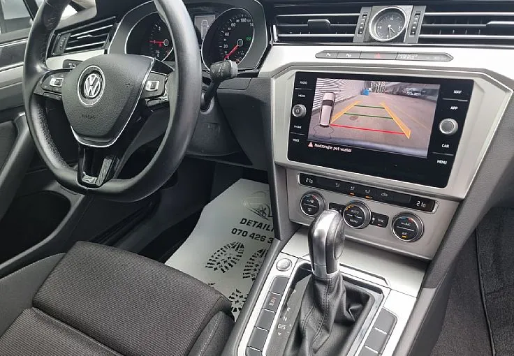 Zunanja slika - Volkswagen Passat - Variant 2.0 TDI-DSG-VELIKA NAVI-KAMERA-2X PDC-FINANCIRANJE - 10