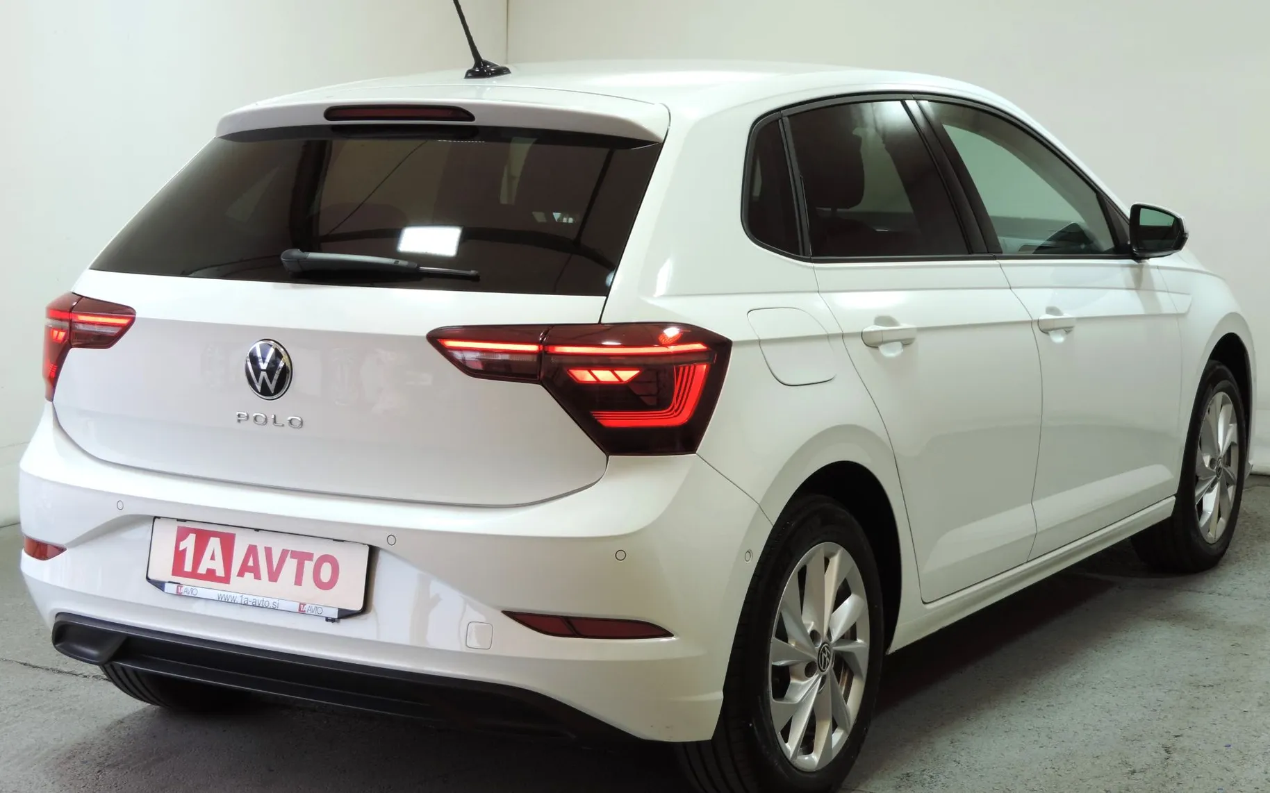 Zunanja slika - Volkswagen Polo - 1.0 TSI Style  ACC-KAMERA-MRTVI KOTI-2XPDC - 14