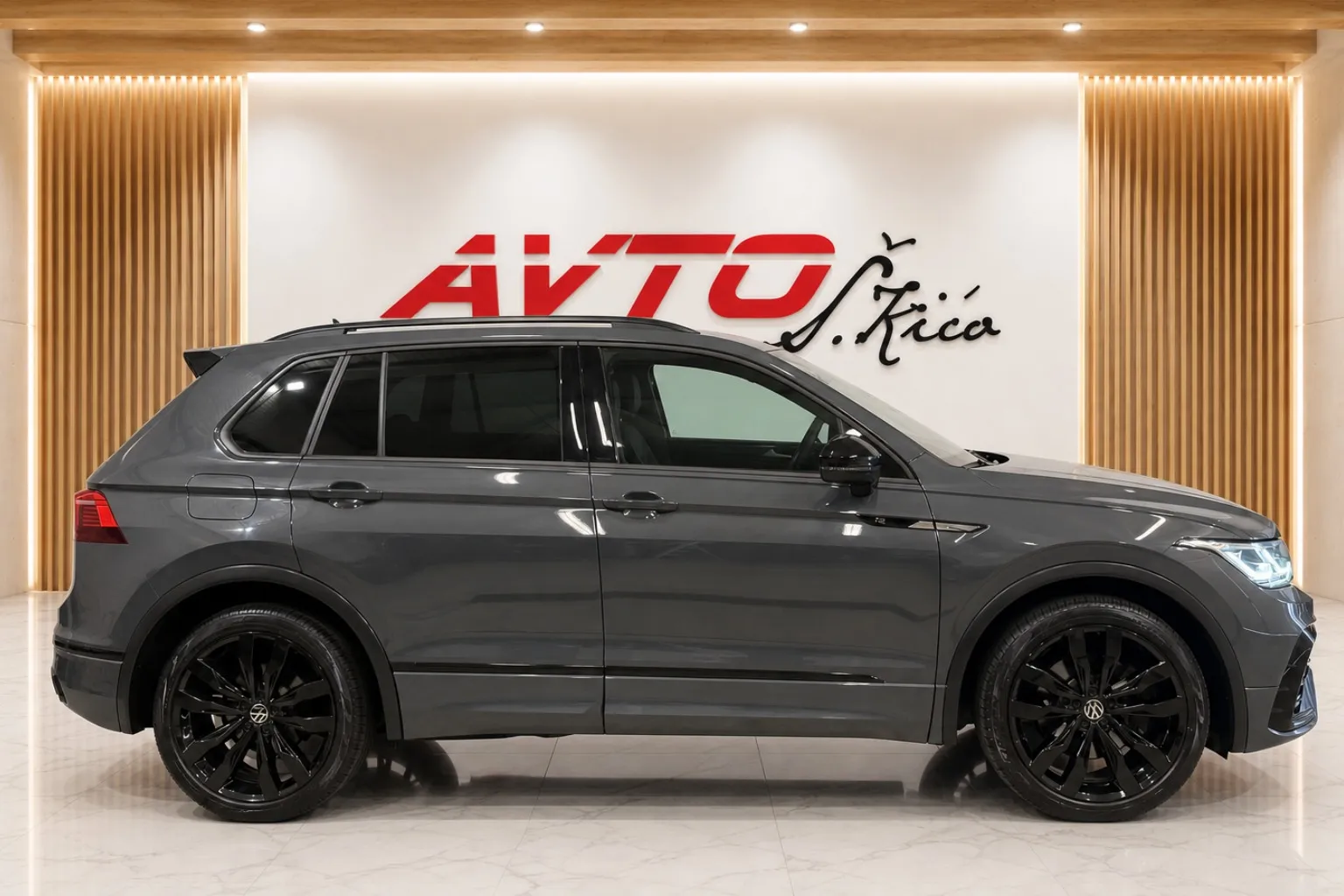 Zunanja slika - VW Tiguan - 2.0 TDI-4X4-R-LINE-ACC-VIRTUAL-IQ-KAMERA-NAVI-F1.. - 6