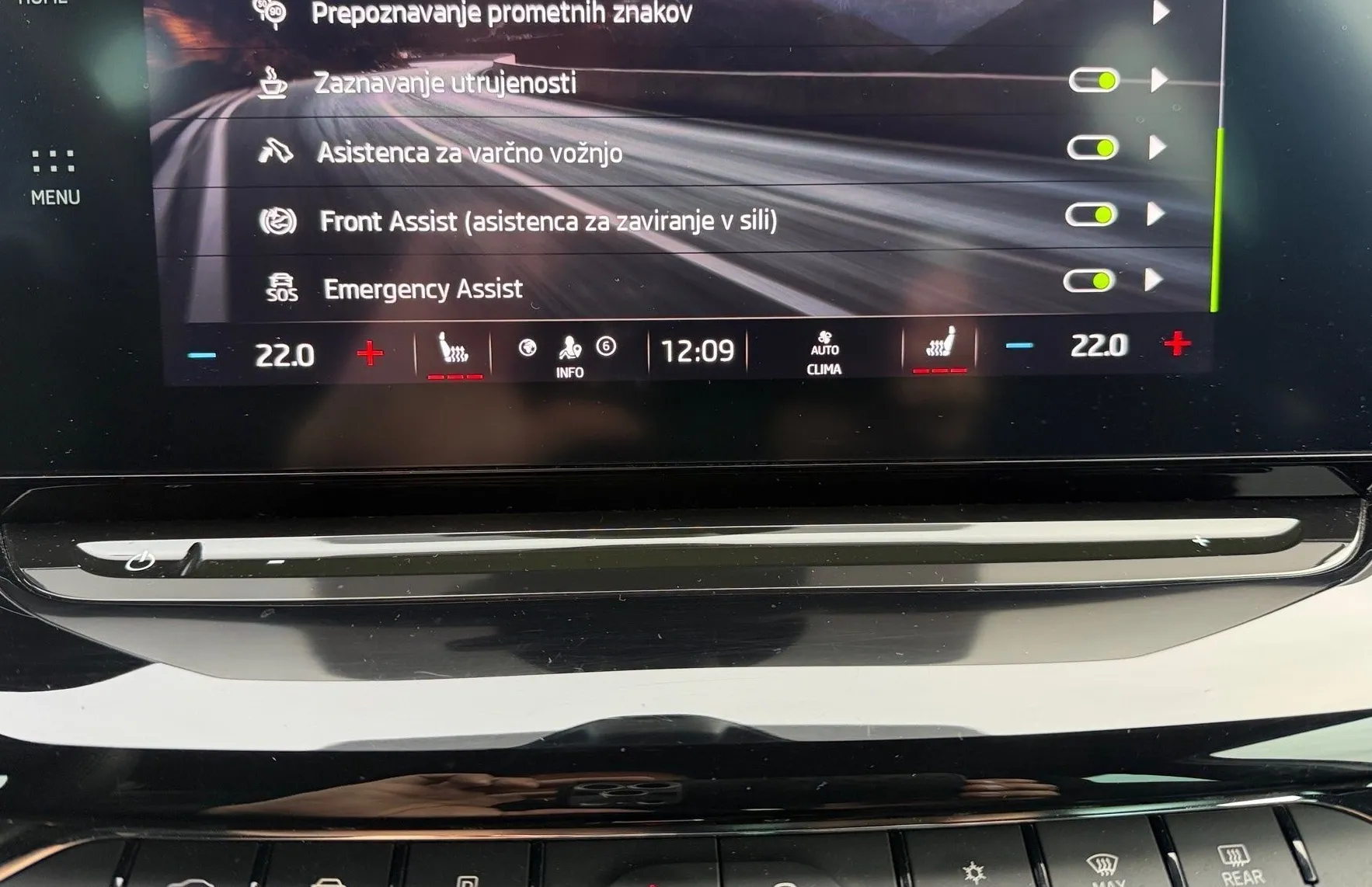Zunanja slika - Škoda Octavia - 2.0 TDI Sportline 110 kW DSG-DCC-ACC-Matrix-Kame - 15