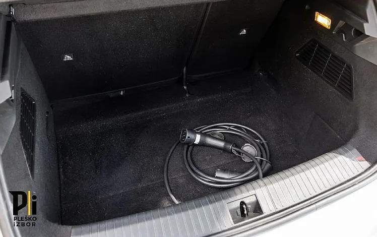 Zunanja slika - Renault Megane E-tech - Equilibre EV40 96kW 7AC JAMSTVO DO 08 2028 - 16