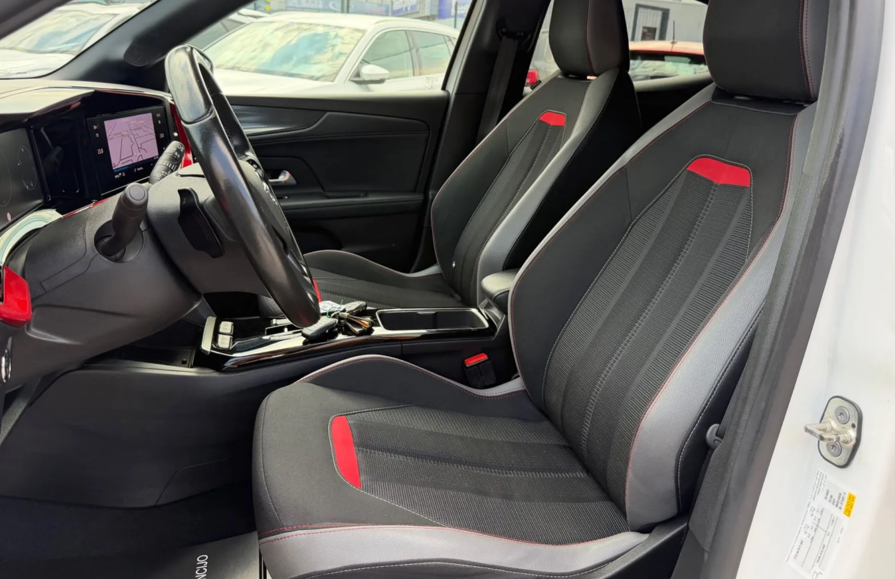 Zunanja slika - Opel Mokka - 1.2 GS LINE SLO-AUT-NAVI-KAMERA-ALU-VELIK SERVIS - 9