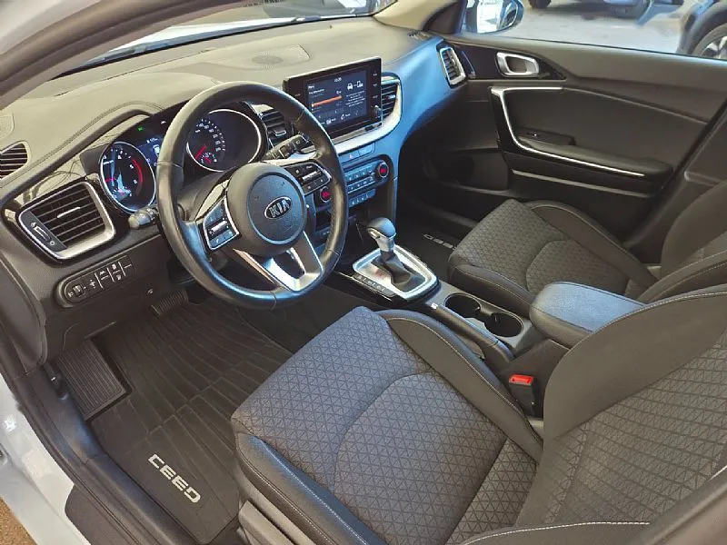 Zunanja slika - KIA Ceed - 1.6 CRDi MHEV EX Vision ISG DCT GR.SED-VOLANA - 7