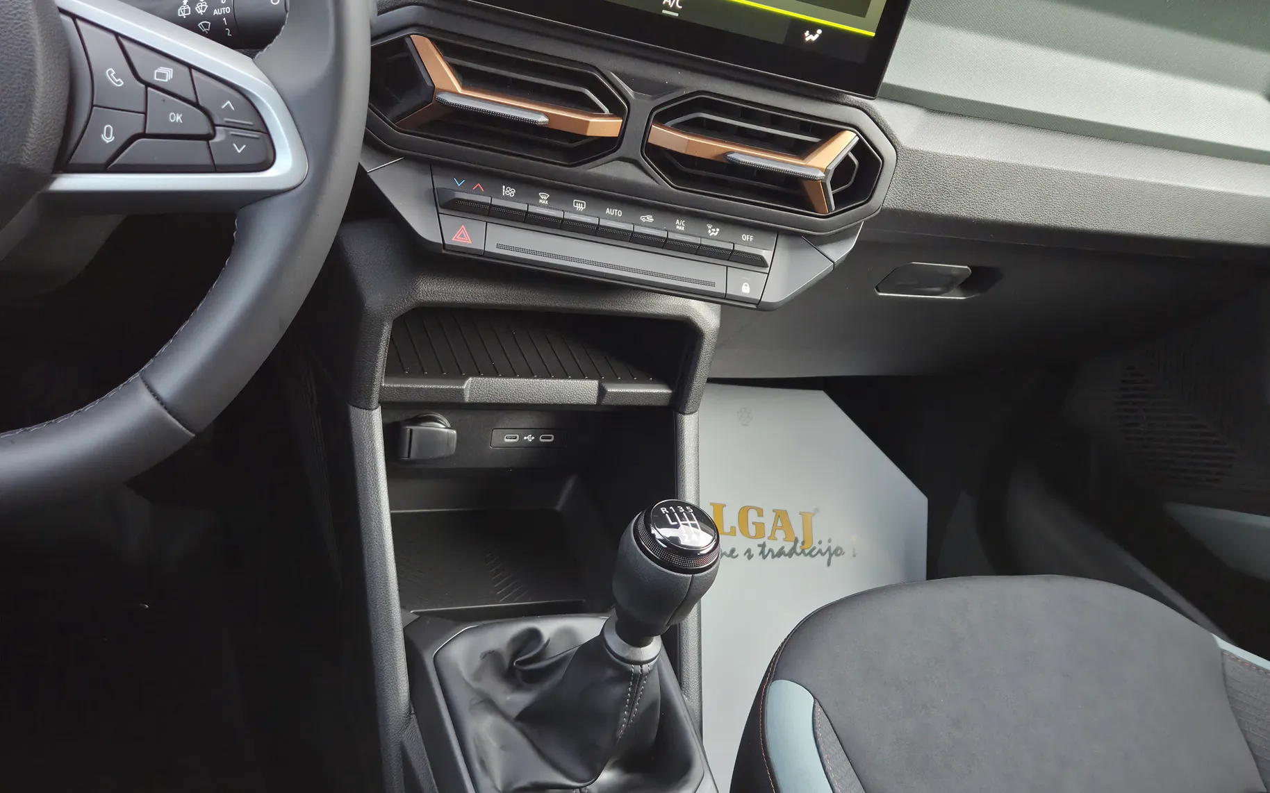 Zunanja slika - Dacia Duster - Extreme ECO-G +Paket City+Zimske gume - 18