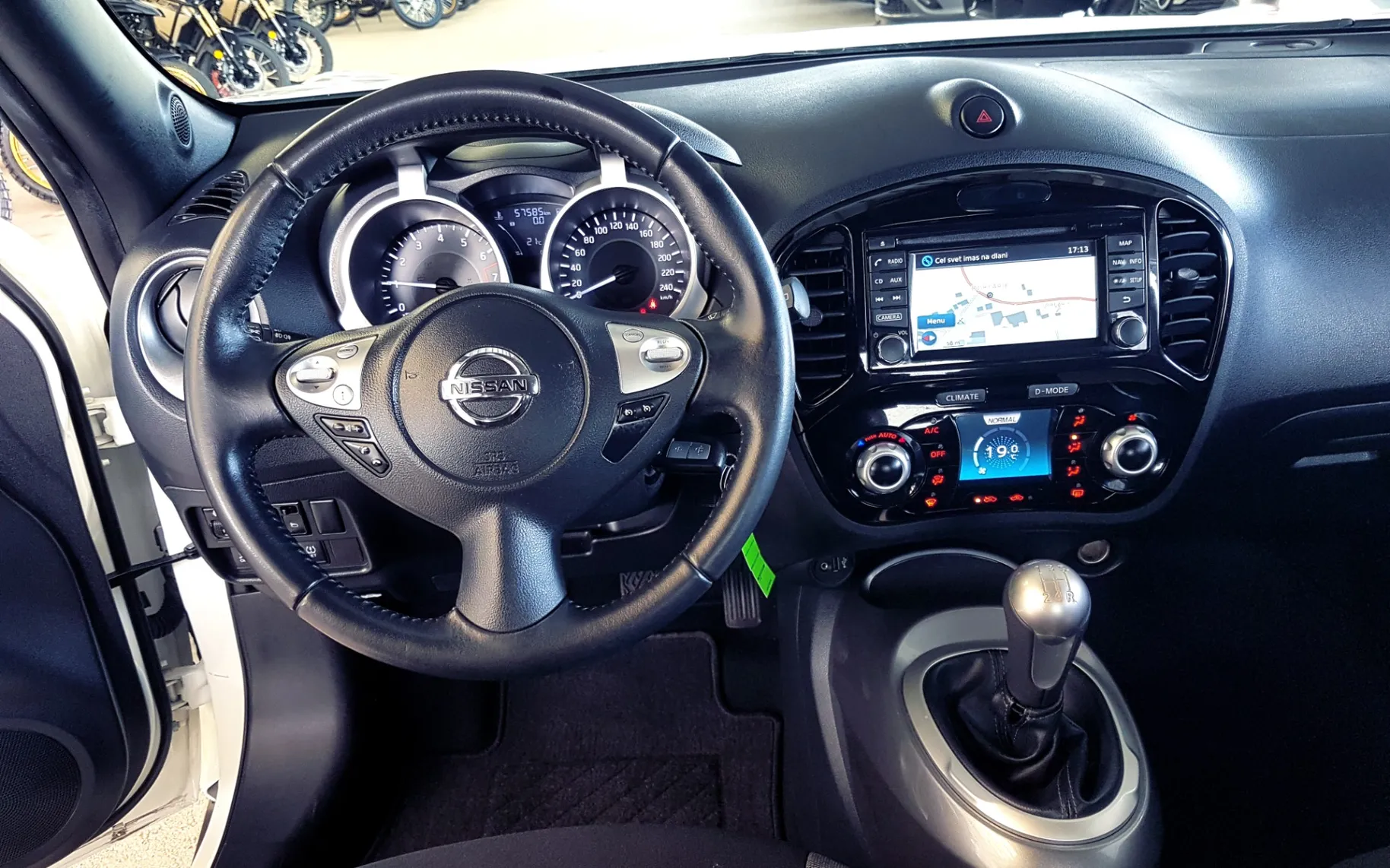 Zunanja slika - Nissan Juke - 1,6 16V - 11