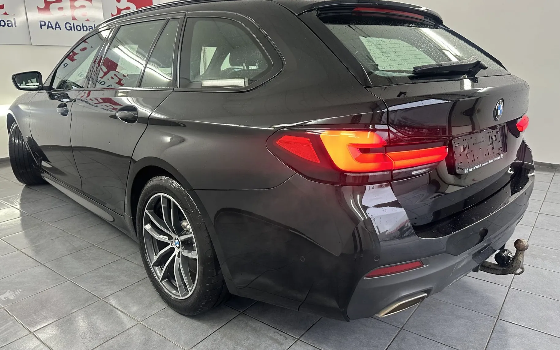 Zunanja slika - BMW Serija 5 - Touring: BMW 5 Touring  530 i xDrive M Sport 2.0 185 KW - 4