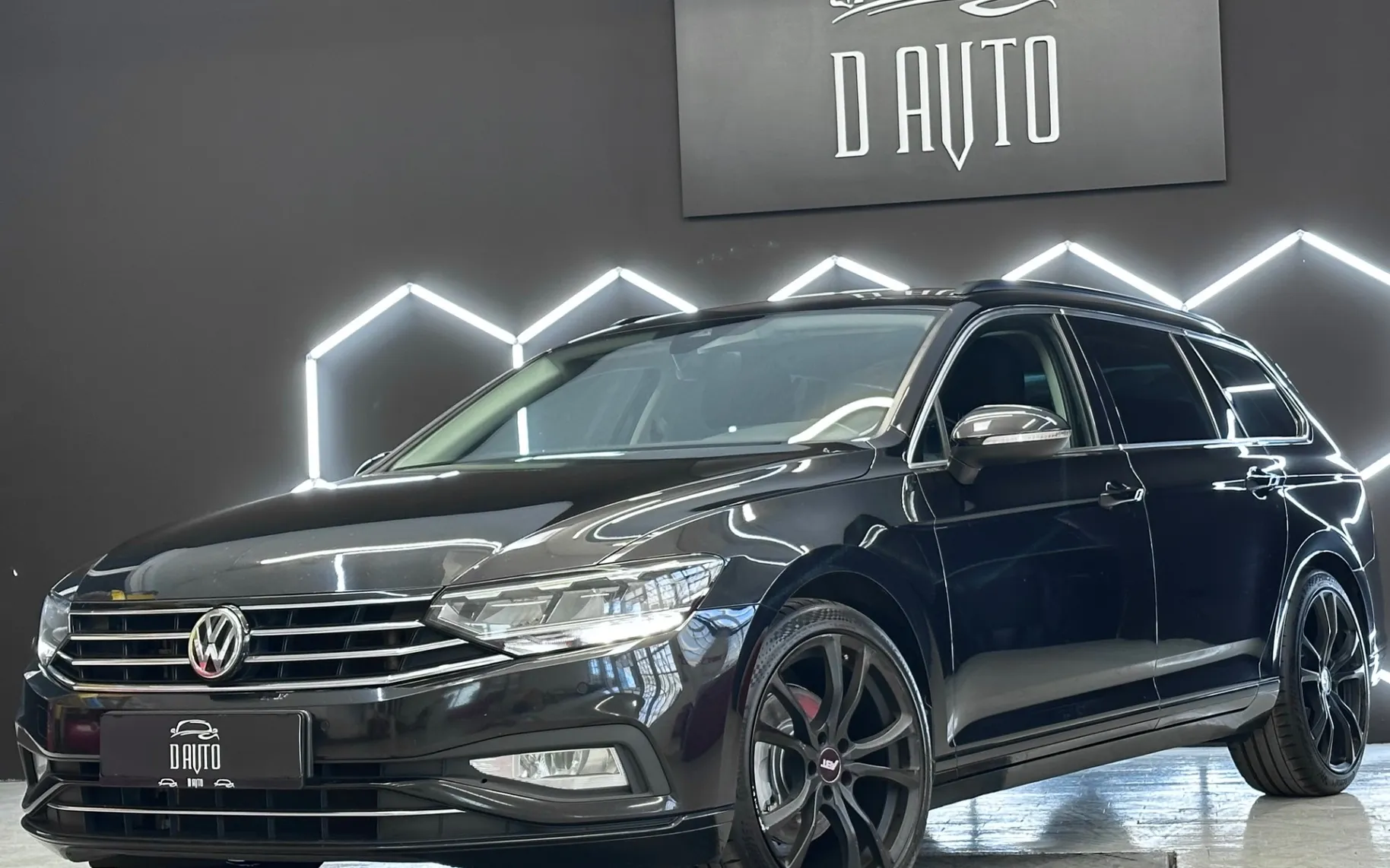 Zunanja slika - VW Passat Variant - 2.0 TDI  DSG+KAMERA+NAVI+KLJUKA+ACC+F1... - 1