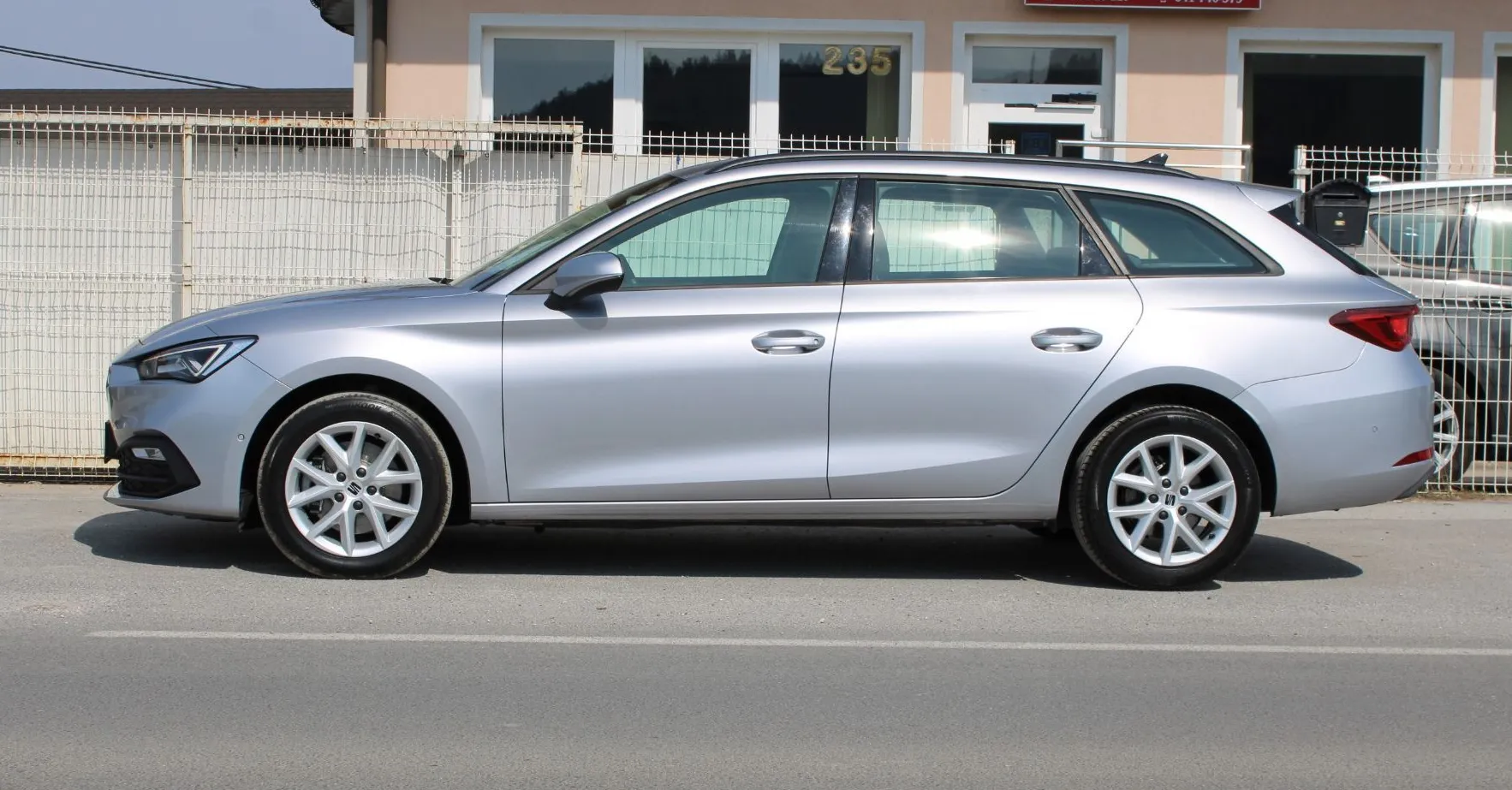 Zunanja slika - Seat Leon - 2.0 TDI 110KW  STYLE BUSINES DSG7 - 4