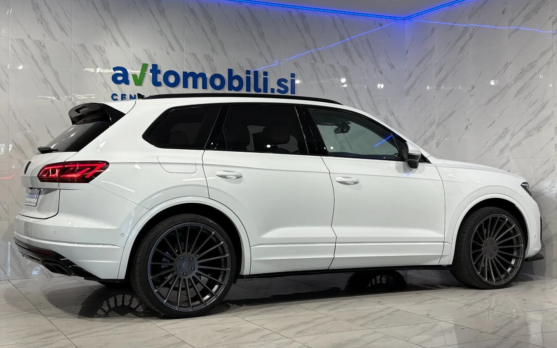 Zunanja slika - Volkswagen Touareg - V6 TDI Elegance 4M |Pano|Zračno|4WS|SoftC|Masaža| - 5