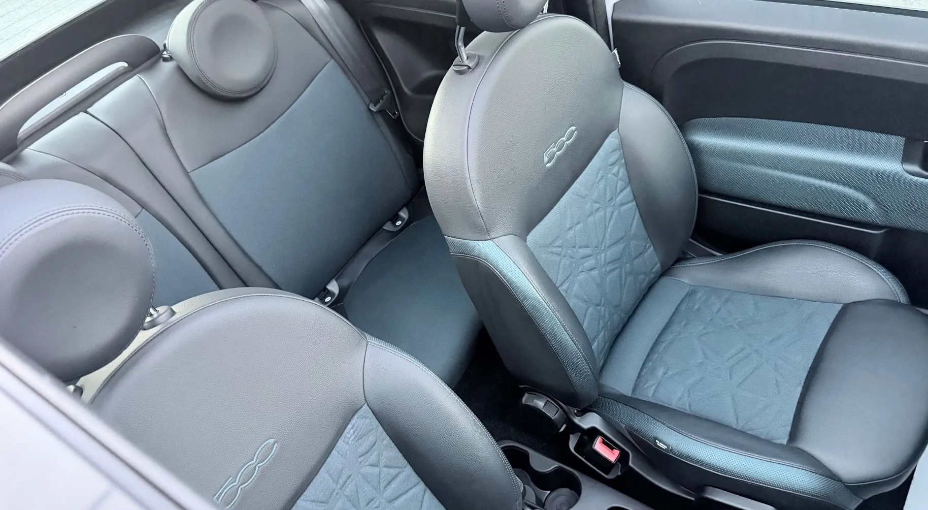 Notranja slika - Fiat 500C - 1.0 Launch Edition - 10