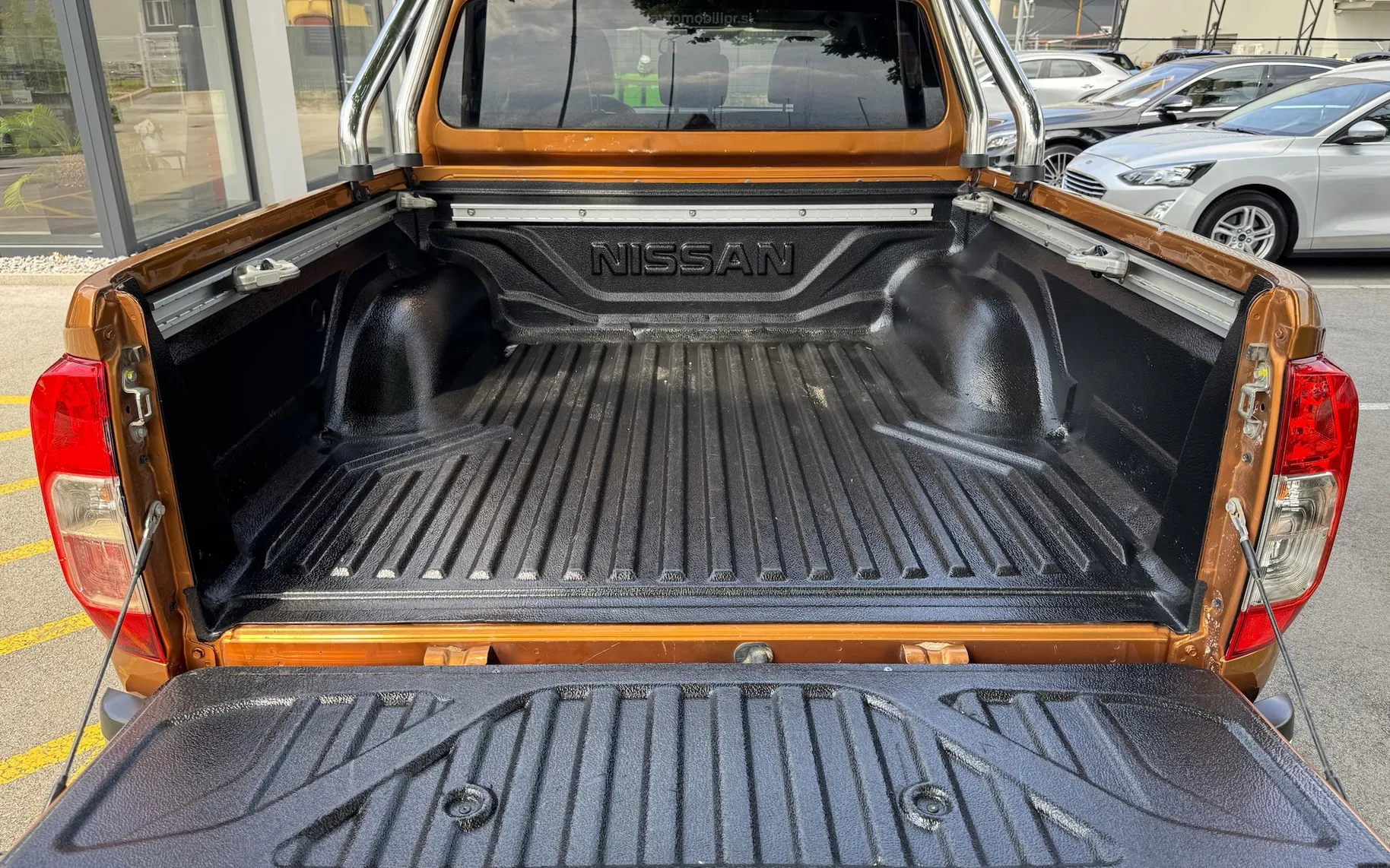 Zunanja slika - Nissan Navara - Tekna 2.3DCI AVT. 4x4 DK - SLO POREKLO - 97.000 km - 10
