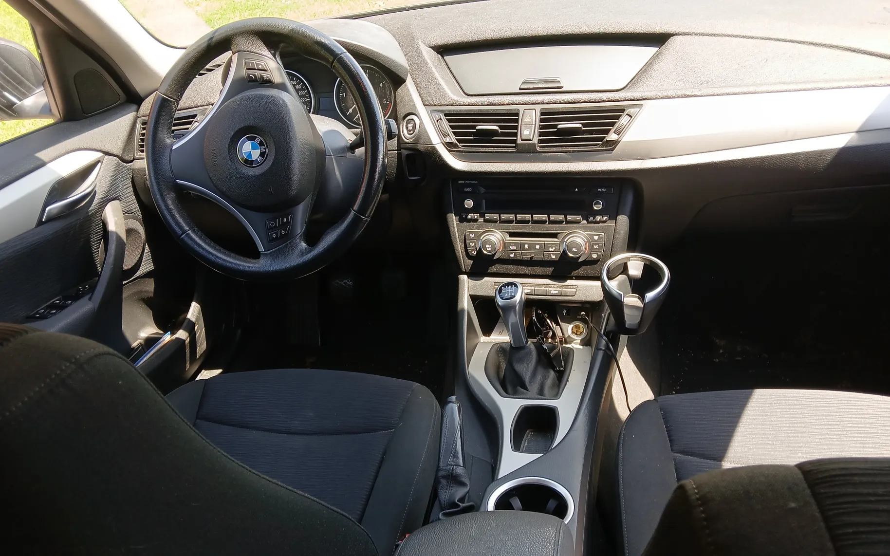 Notranja slika - BMW X1 - sDrive18d - 5