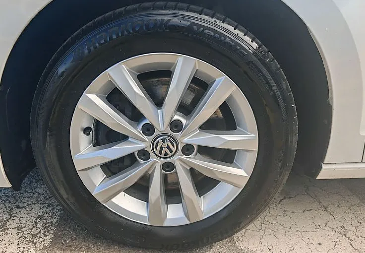 Zunanja slika - VW Touran - 1.6 TDI BMT Highline 1 Lastnik Led Navi Kamera - 5