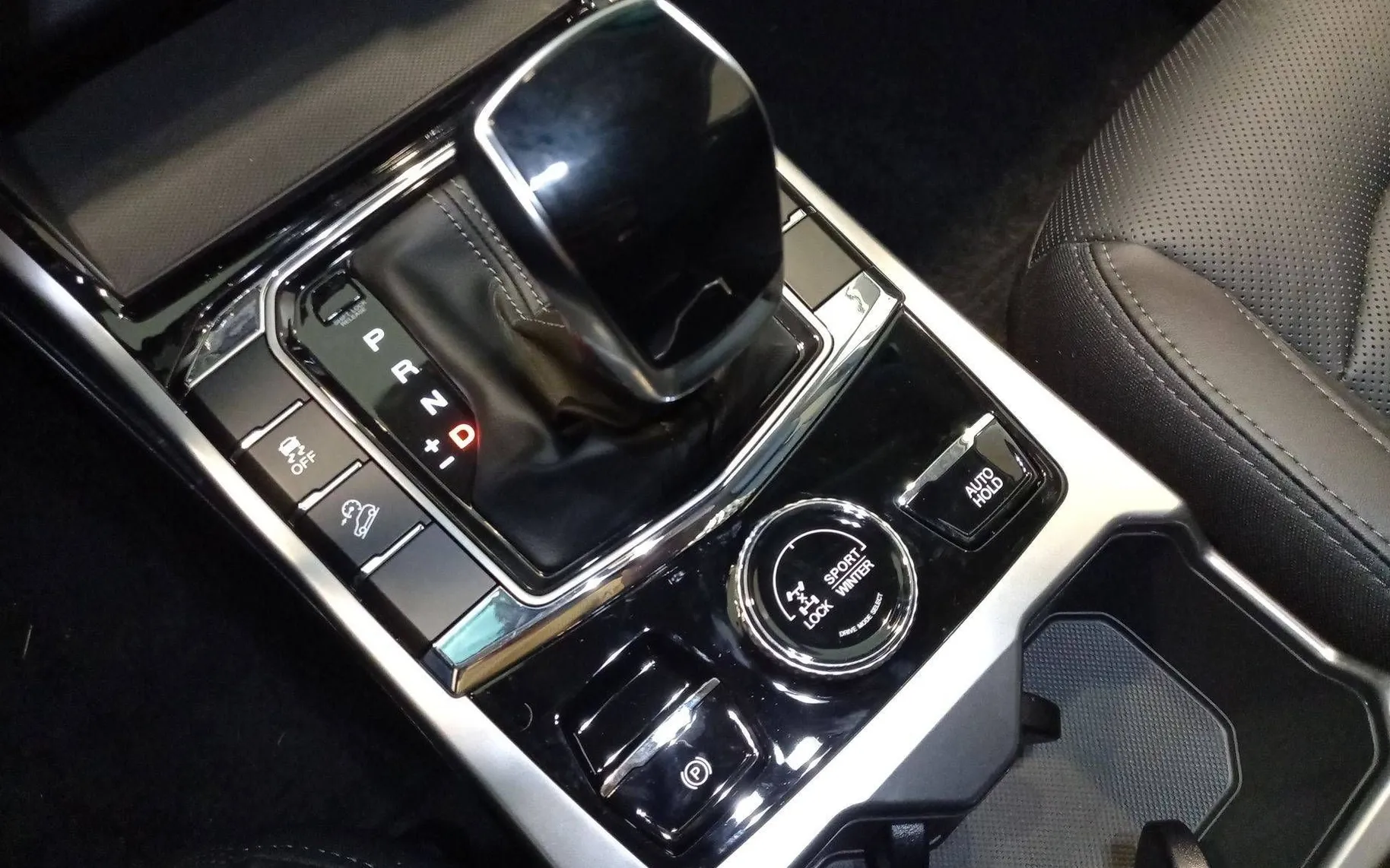 Zunanja slika - SsangYong Korando - 1.5 T-GDi Style 2WD AT - 18