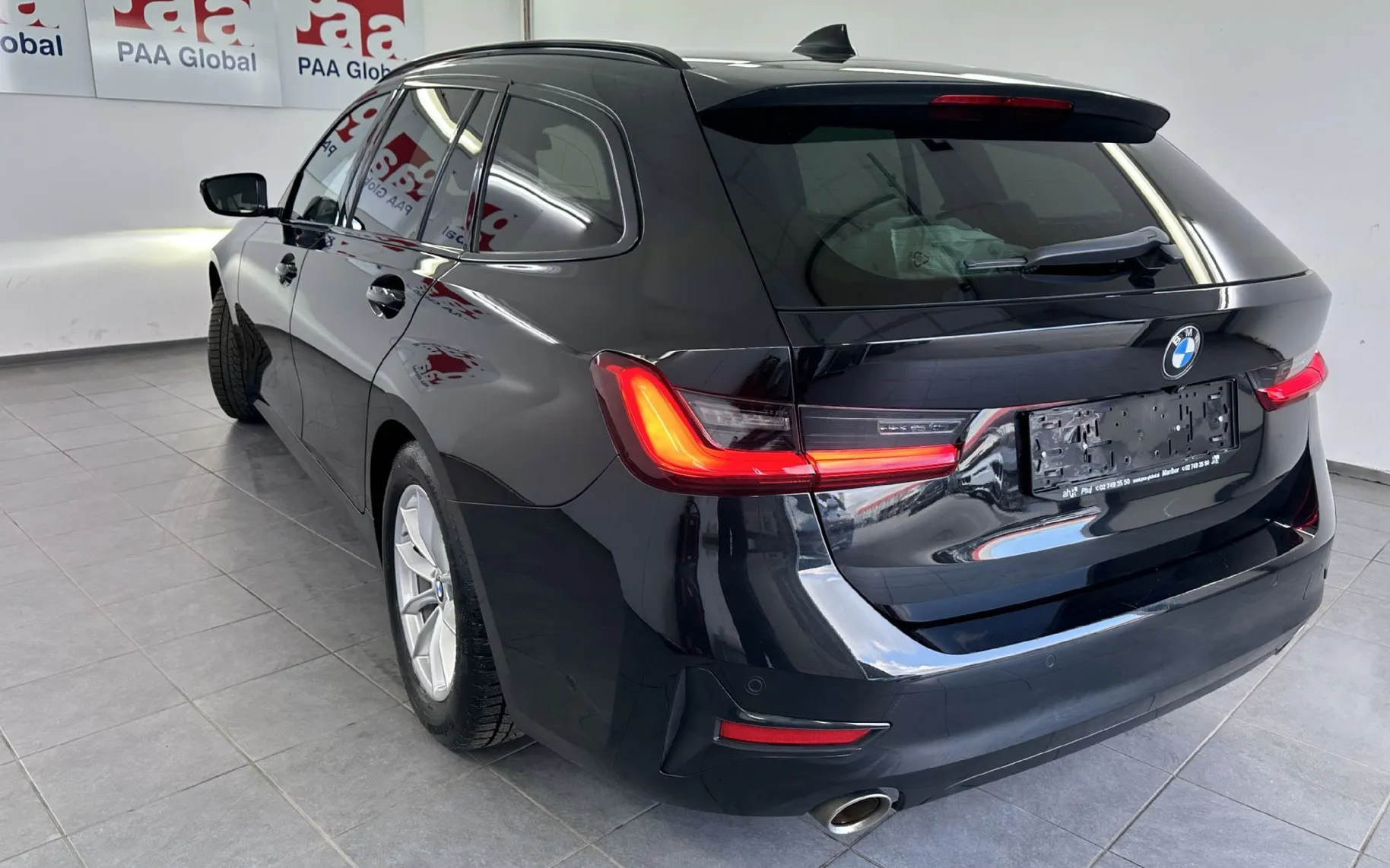 Zunanja slika - BMW Serija 3 - Touring: 318i Luxury.NEMŠKI+4ALU.KAMERA.LED.USNJE.ACC.BE - 6