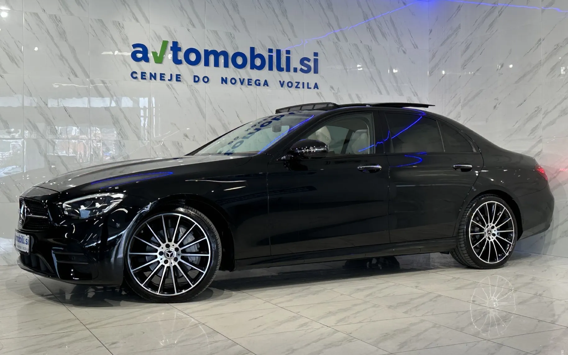 Zunanja slika - Mercedes-Benz E-Razred - 200d|AMG|Pano|SoftC|HUD|Designo|Hlajenje|360K|Burm - 2