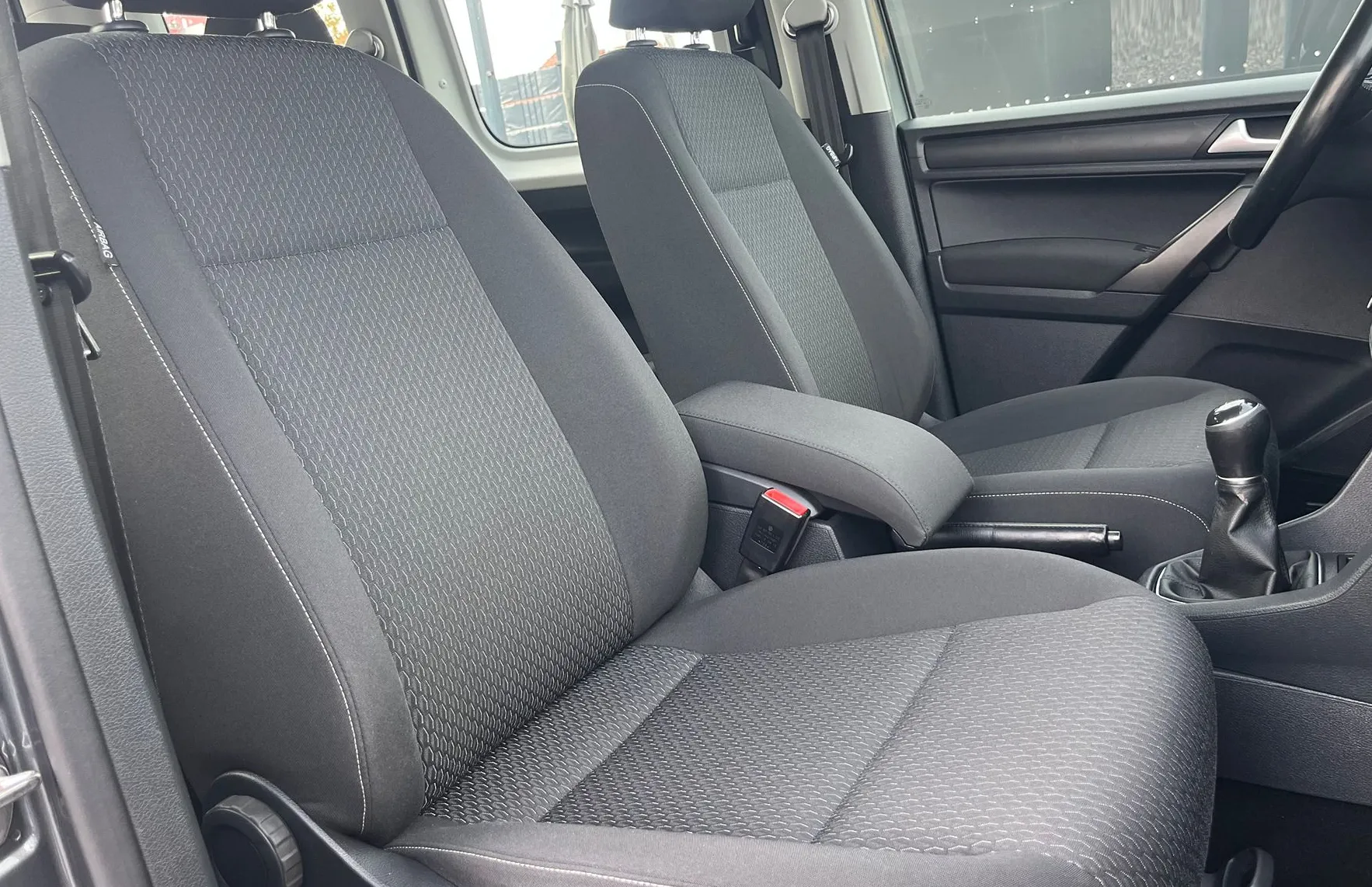 Zunanja slika - VW Caddy - 2.0 TDI 2X DRSNA-PDC-TEMPO.-SLO-OPRAVLJEN SERVIS - 9