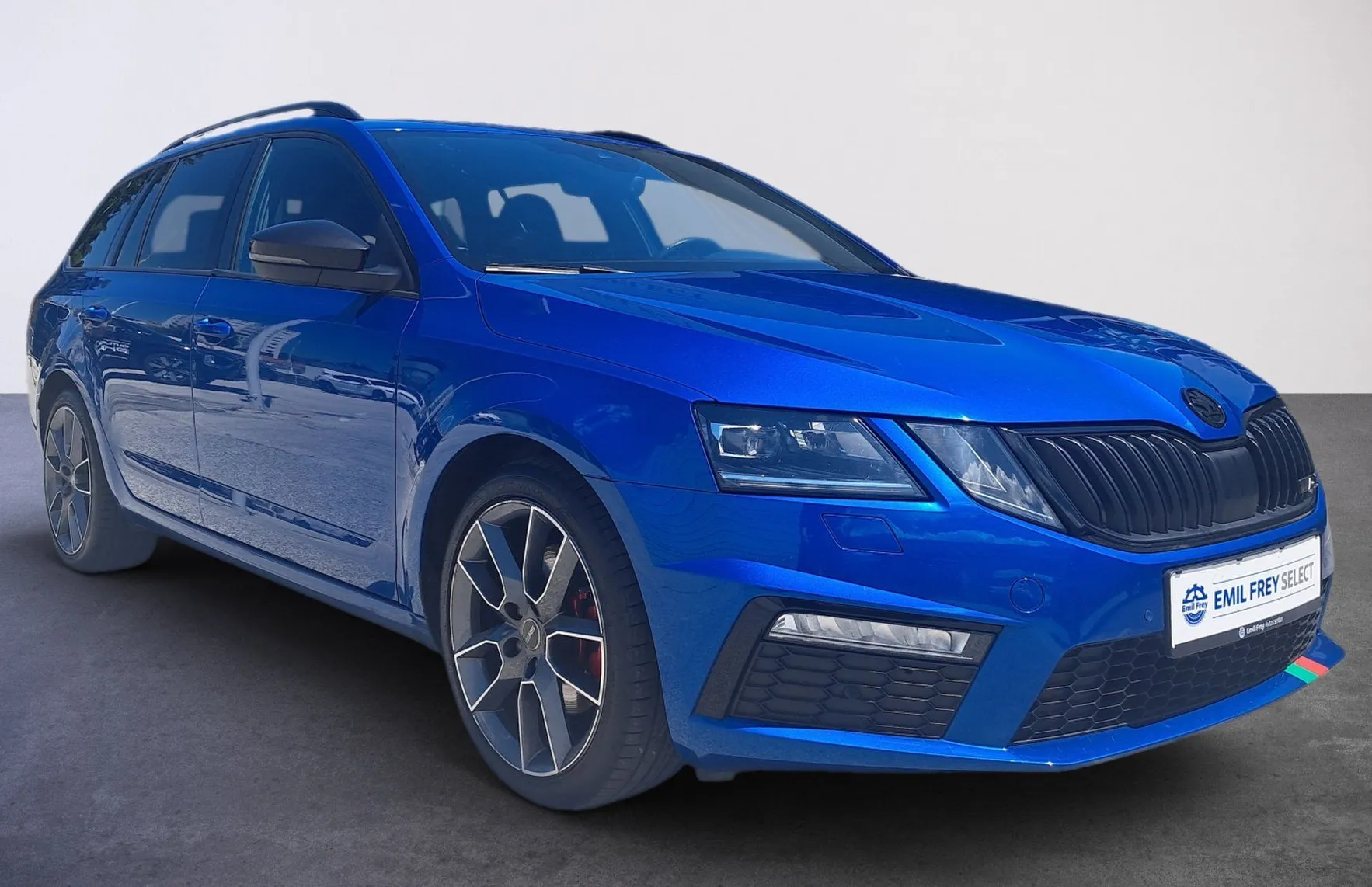 Zunanja slika - Škoda Octavia - Combi 4x4 2.0 TDI RS DSG - 1