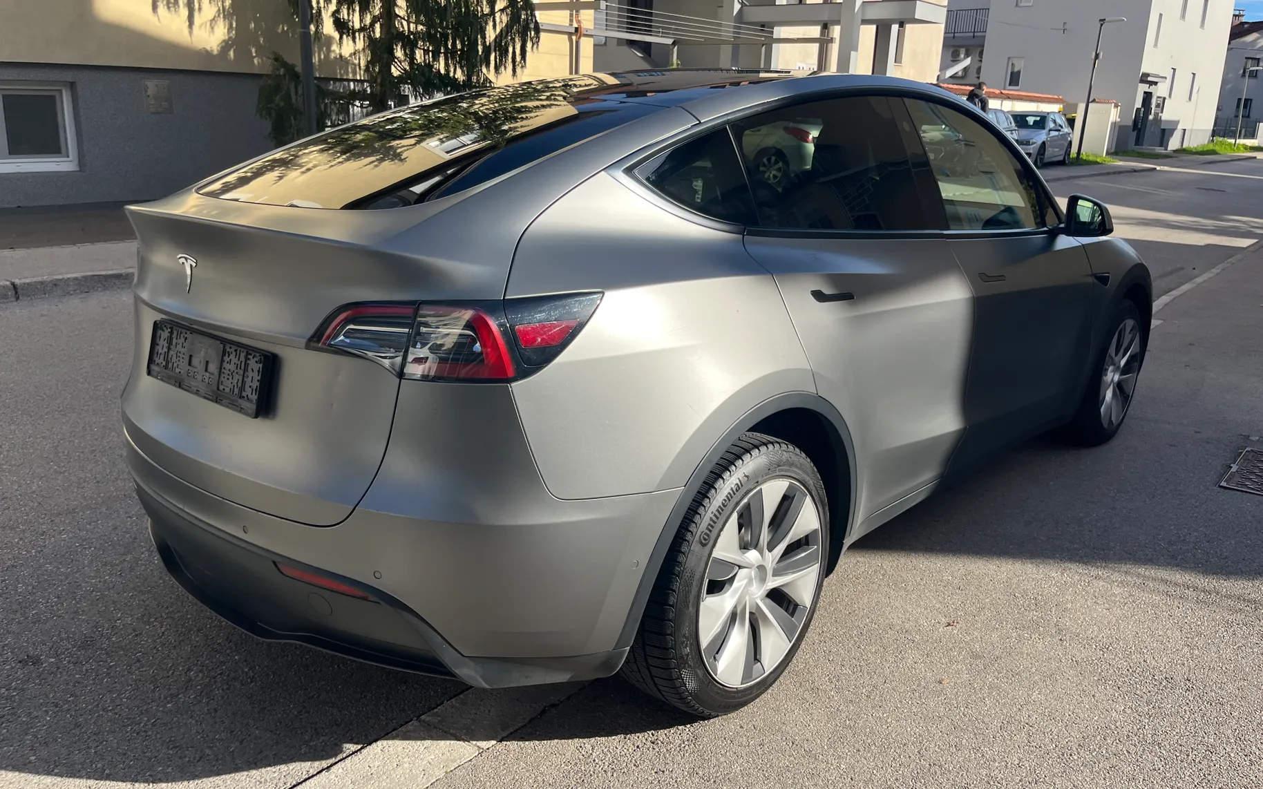 Zunanja slika - Tesla Model Y - 3D3 / 3D7 - 5