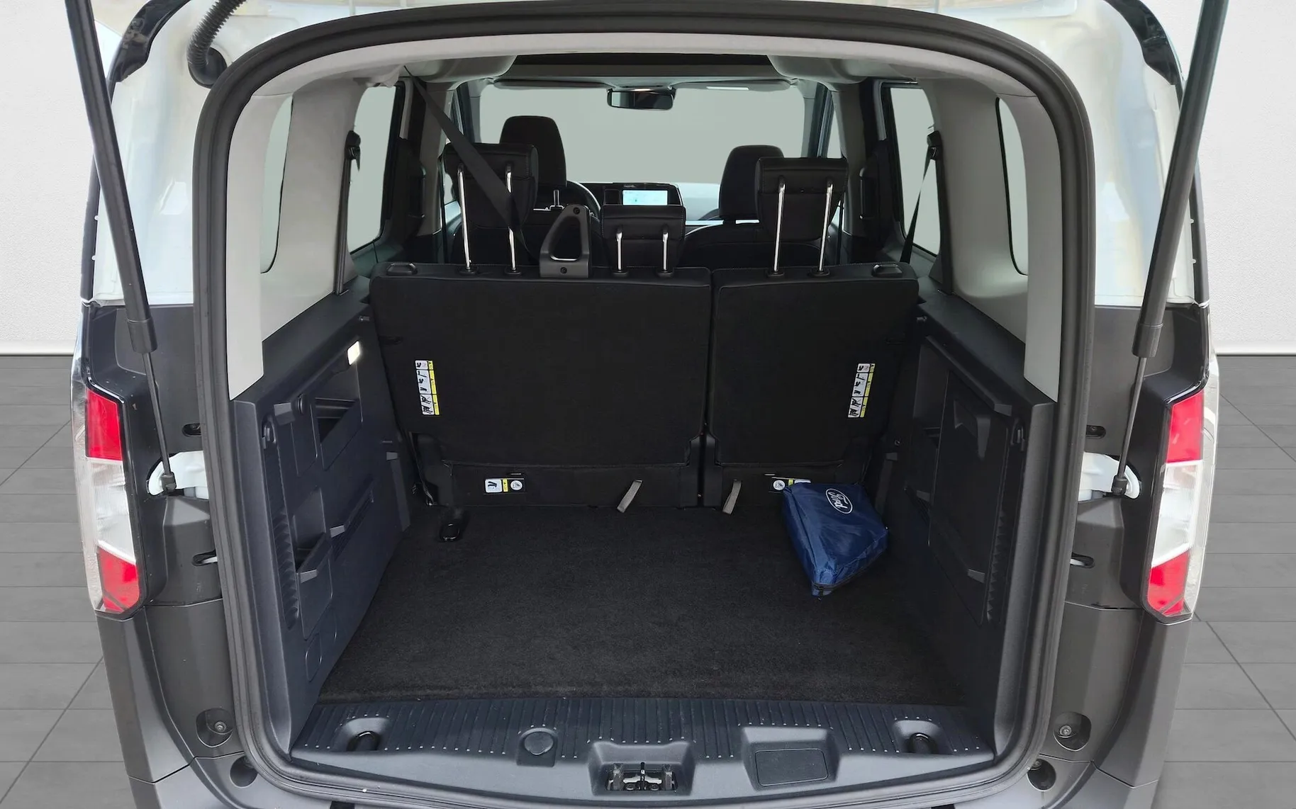Zunanja slika - Ford Tourneo Courier - ACTIVE 1.0ECOBOOST AVT.7-SLO-RADAR-ZIM.PAKET-KAME - 8