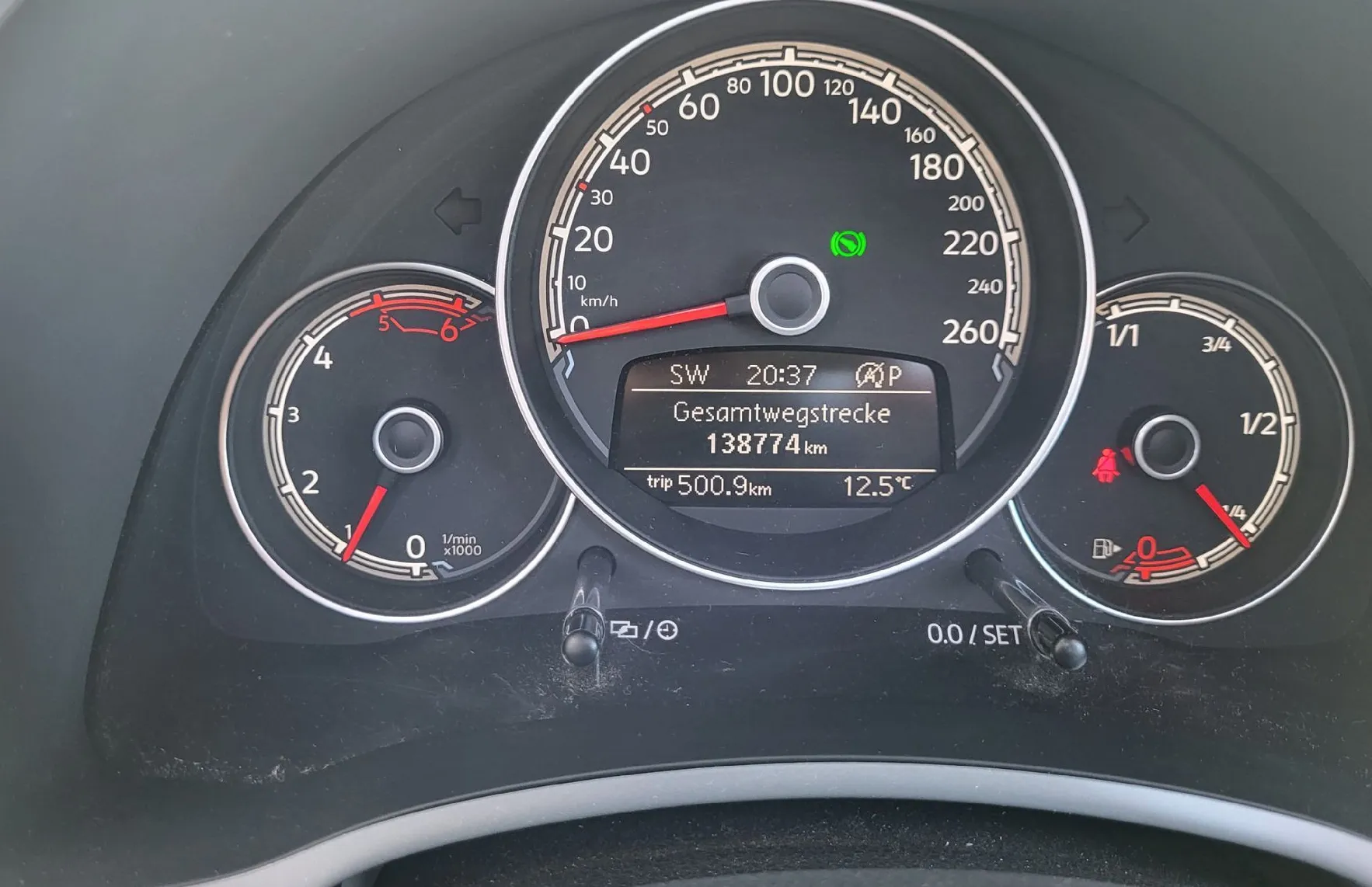 Zunanja slika - Volkswagen Beetle - 2.0 TDI avt. Design Allstar navi-led-pdc-alu-kamer - 10
