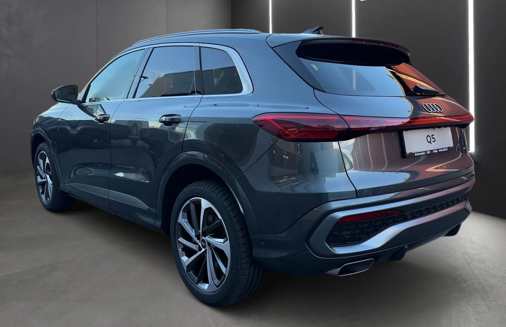 Zunanja slika - Audi Q5 - TFSI quattro 150kW - 4