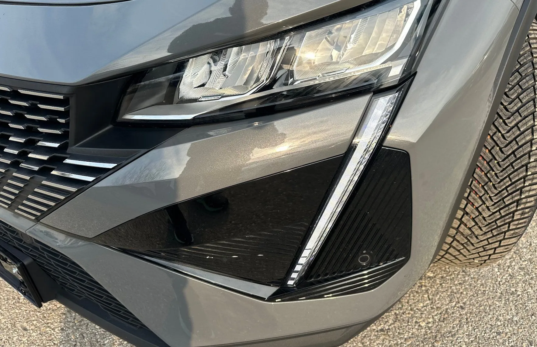 Zunanja slika - Peugeot 408 - 1.2 PureTech 96 KW.KAMERA.LED.USNJE.NAVI.2023 - 15