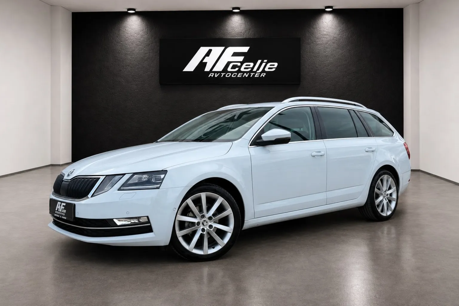 Zunanja slika - Škoda Octavia - 1.6 TDI-DSG-XENON+LED-LIZING ZA TUJCE-186.000km- - 1