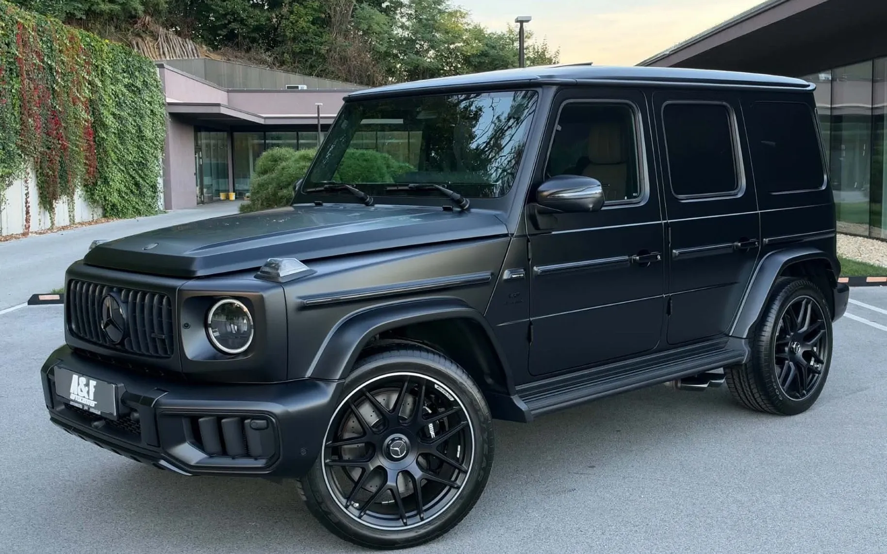 Zunanja slika - Mercedes-Benz G-Razred - G63-AMG-V8-FACELIFT-MANUFAKTUR-MASAŽA-KEYLES- - 1