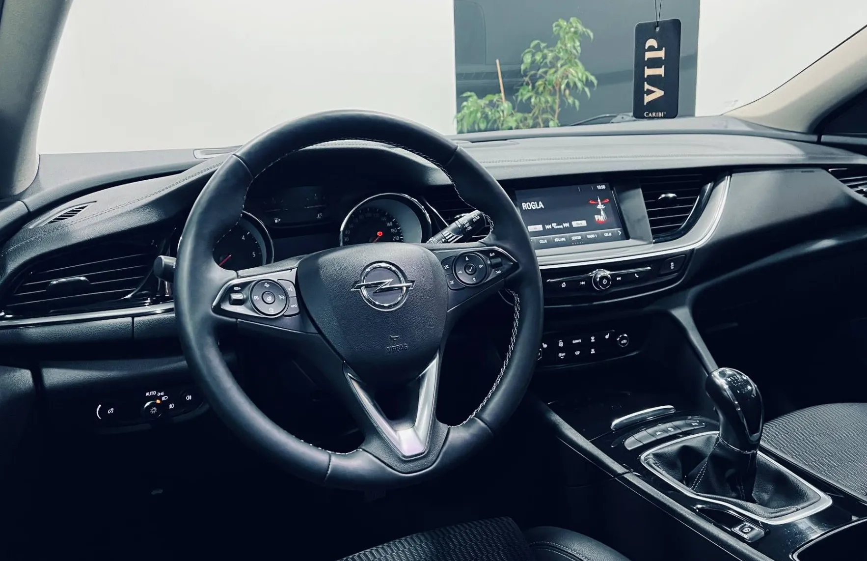Zunanja slika - Opel Insignia - 2.0 CDTI 125KW SPORTS TOURER  4WD-PDC-SLOVENSKI... - 10