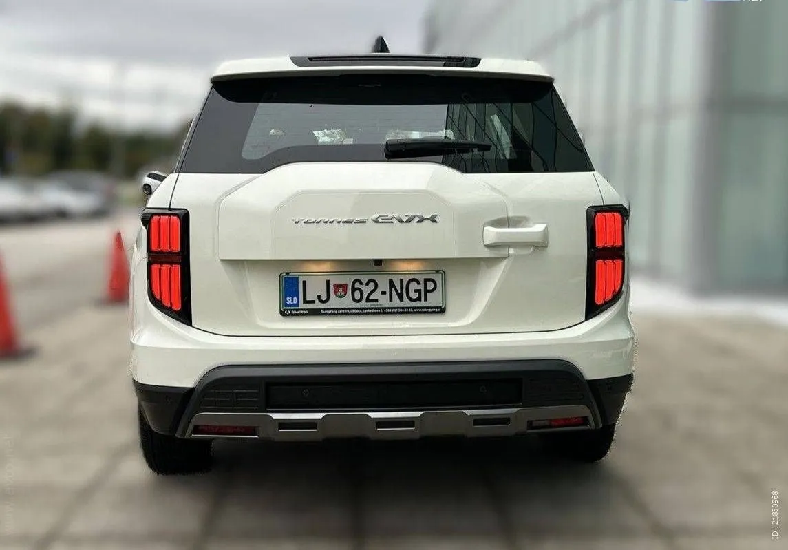 Zunanja slika - SsangYong Torres - EVX 73.4kWh Explore - 4